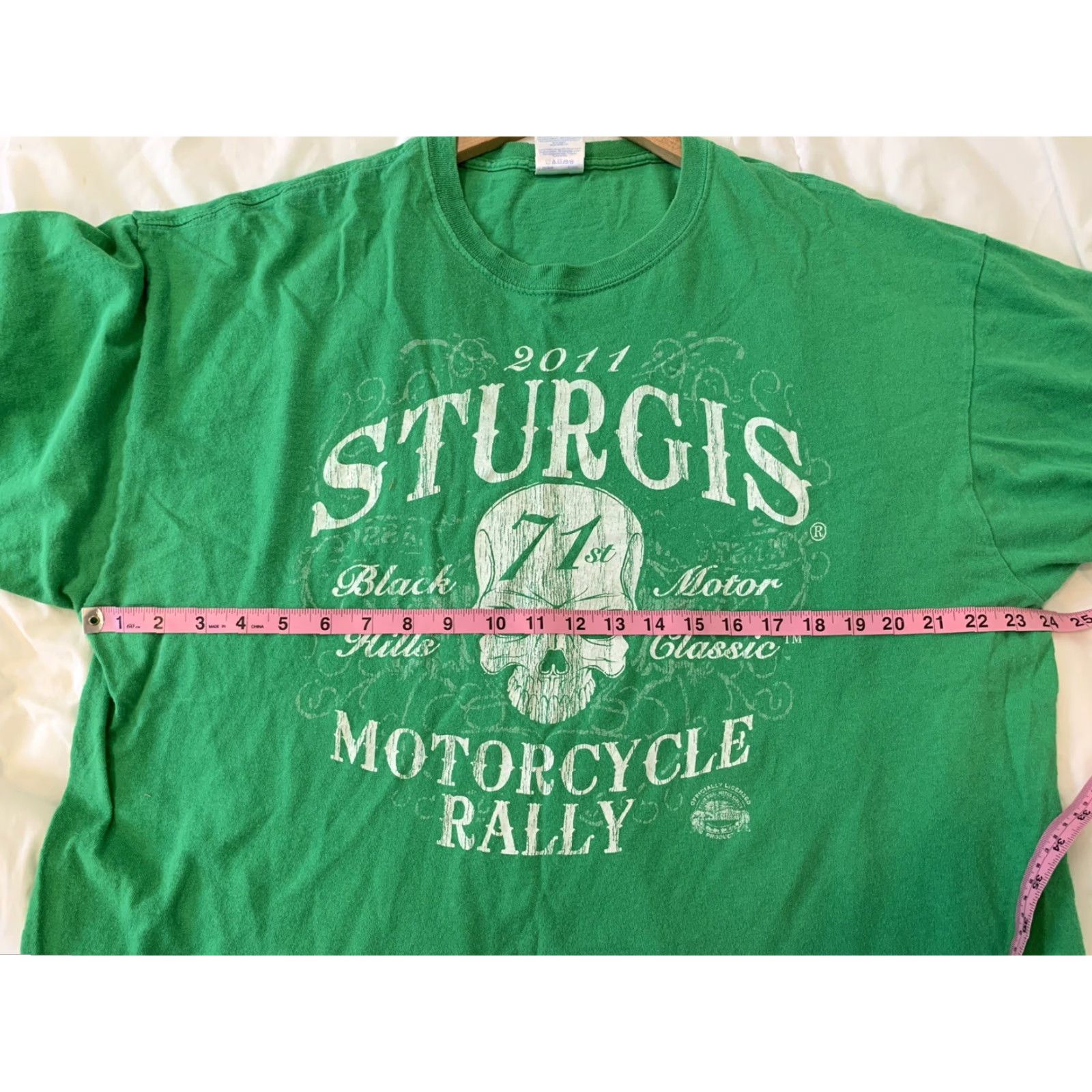 Gildan Sturgis Black Hills Motorcycle Rally T Shirt Men XL Green Gildan Graphic Tee Crew Neck Short Sleeve 100% Cotton Vintage? (Not Vintage) Size US XL / EU 56 / 4 - 4 Thumbnail