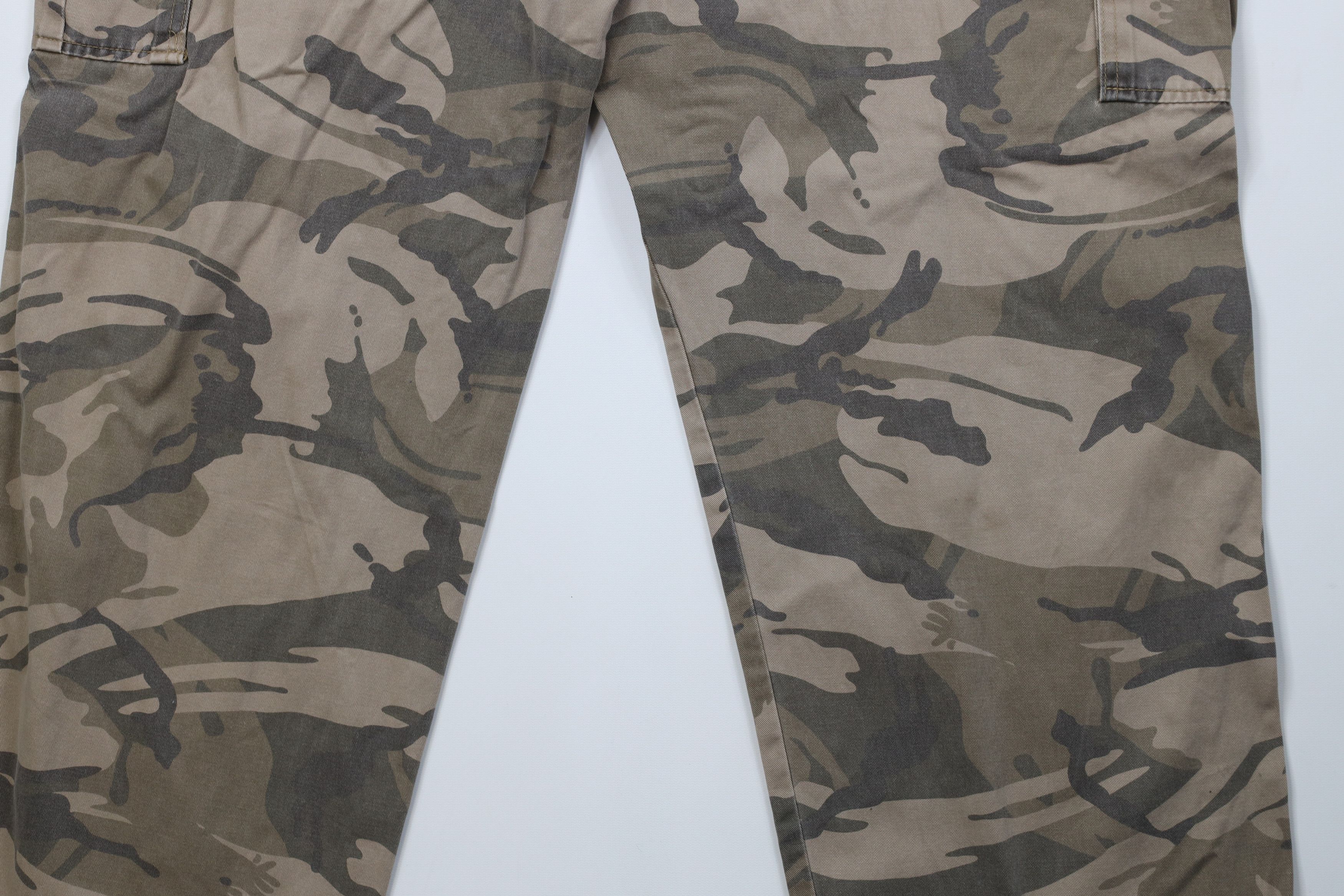 Wrangler Vintage Y2K Wrangler Baggy Wide Leg Camouflage Cargo Pants Size US 42 / EU 58 - 14 Thumbnail