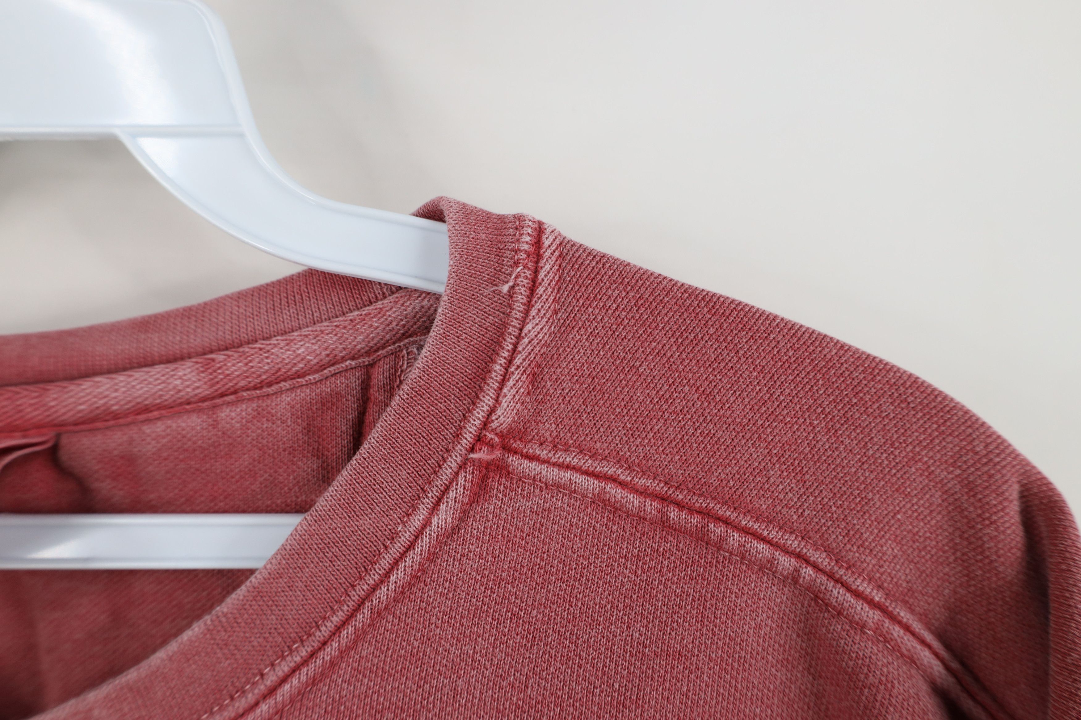 Vintage Vintage 90s Y2K Streetwear Stonewash Crewneck Sweatshirt Red Size US XL / EU 56 / 4 - 5 Thumbnail