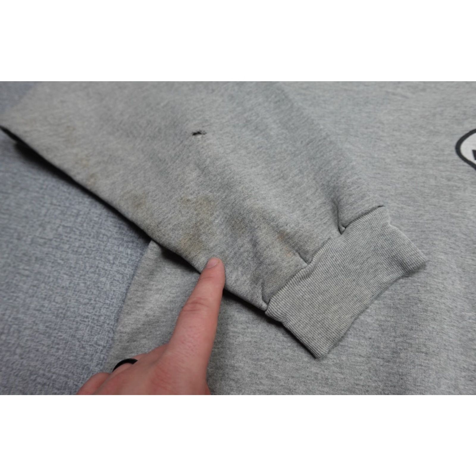 Carhartt Vintage Carhartt Harley Davidson Sweatshirt Mens L Gray Logo Motorcycle Biker Pullover Crewneck Size US L / EU 52-54 / 3 - 3 Thumbnail