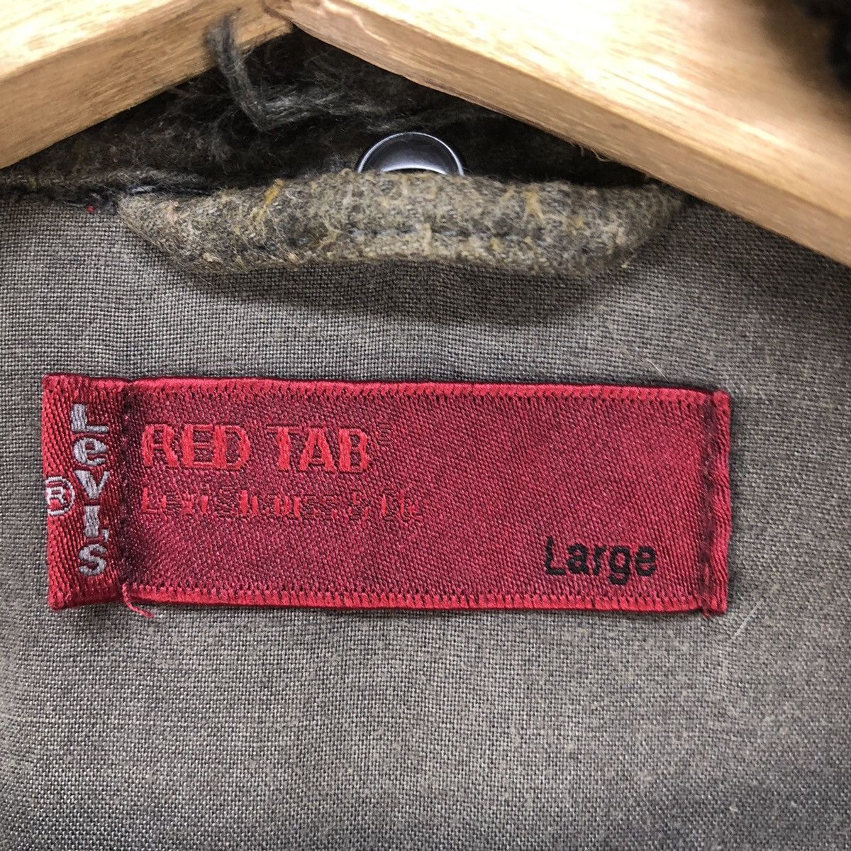 Le Grande Bleu (L.G.B.) 🔥Vtg 90s Levis Red Tab Fully Patch Type 3 Trucker Jacket Size US L / EU 52-54 / 3 - 8 Thumbnail