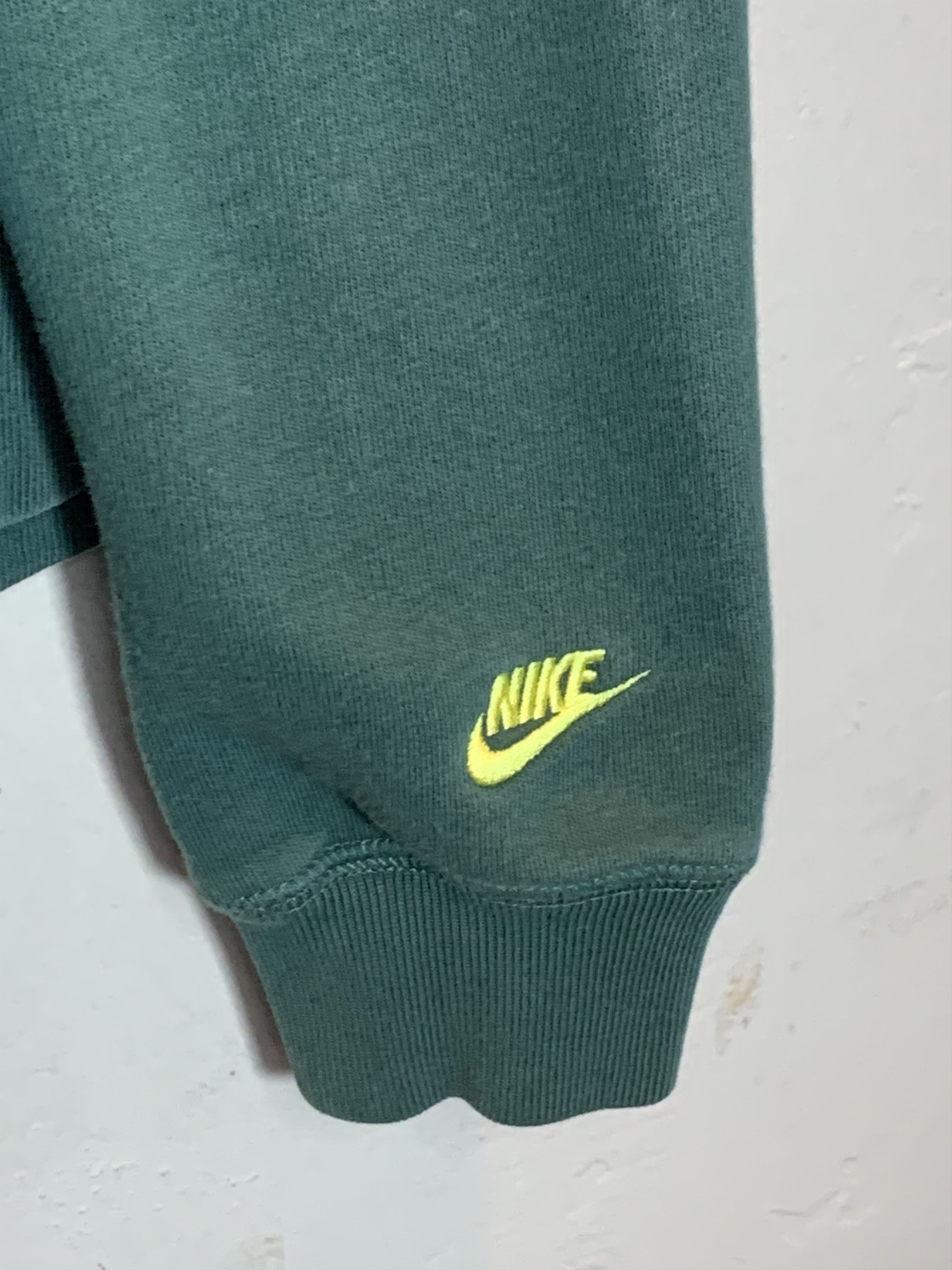 Nike *RARE* Vintage Nike Oregon Ducks Swoosh Zip Hoodie - M Size US M / EU 48-50 / 2 - 3 Thumbnail