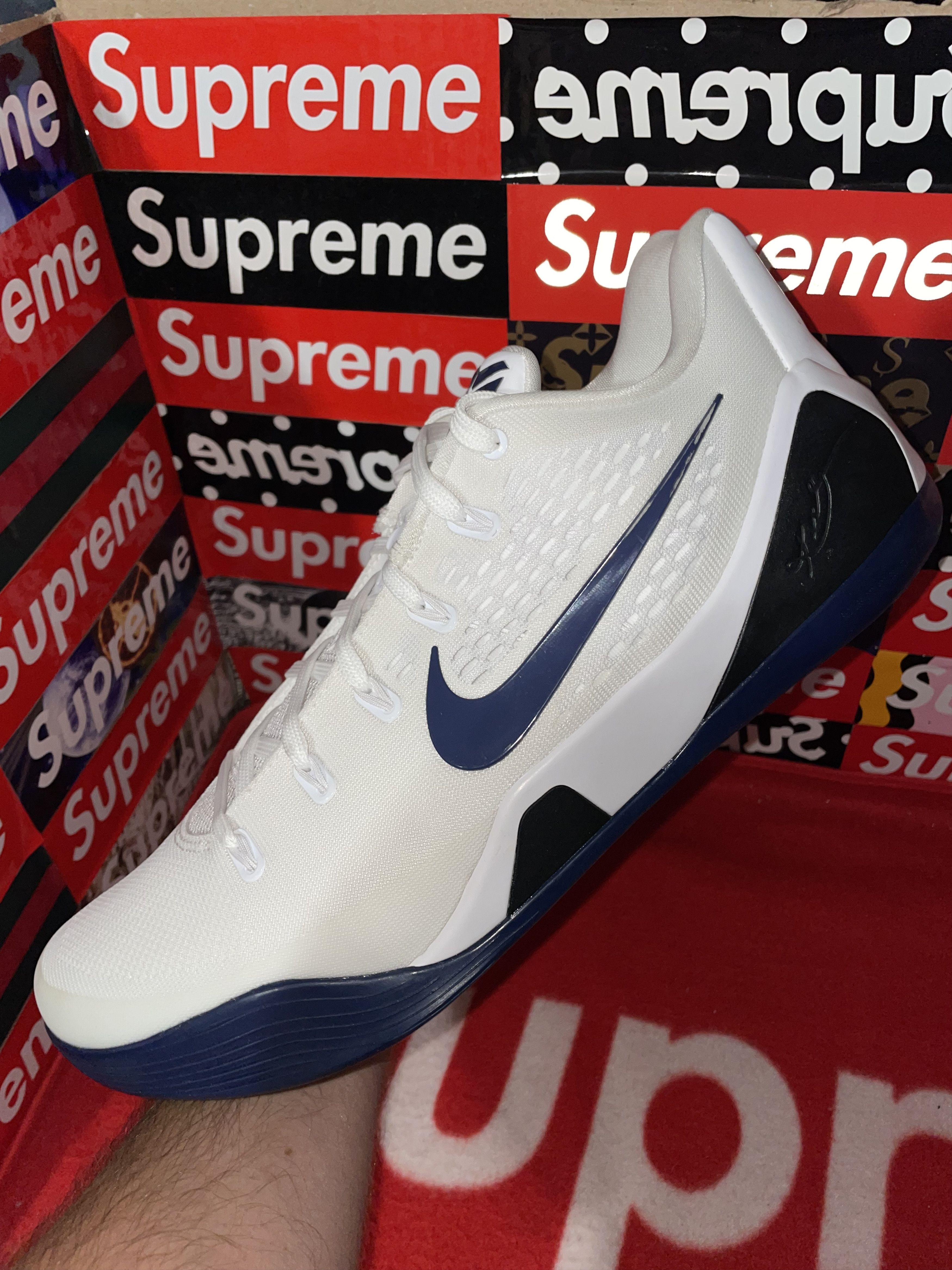 Nike Nike Kobe 9 Elite Low EM TB White Midnight Navy IH5095-101 Size US 15 / EU 48 - 6 Thumbnail