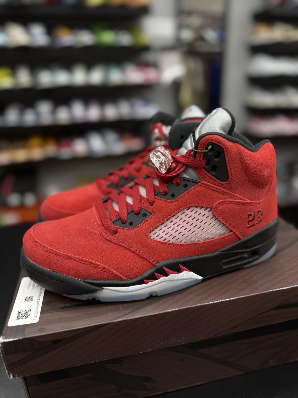 Jordan Brand Size 8 - Jordan Retro 5 Raging Bull (2021) Mens (NEW) Size US 8 / EU 41 - 4 Thumbnail
