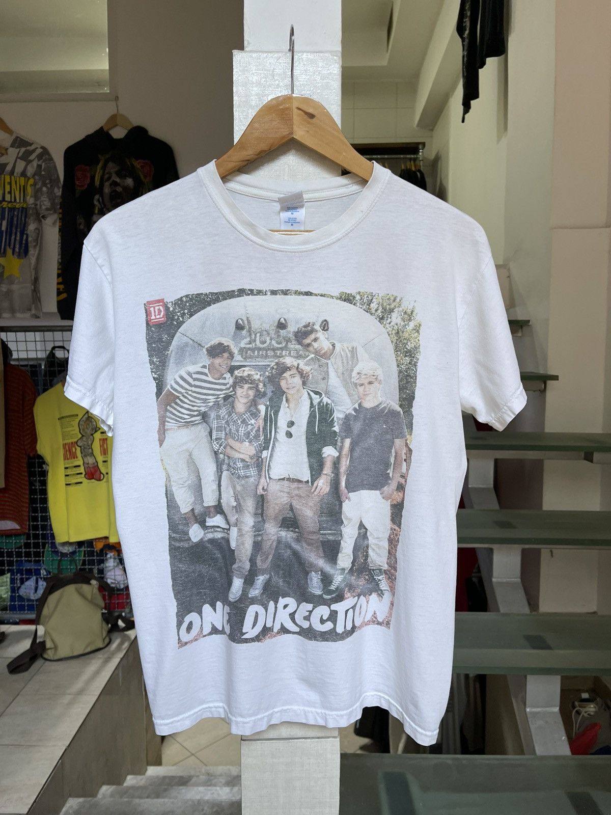 Band Tees One Direction 2011 Up All Night Tour T Shirt Size US M / EU 48-50 / 2 - 1 Thumbnail