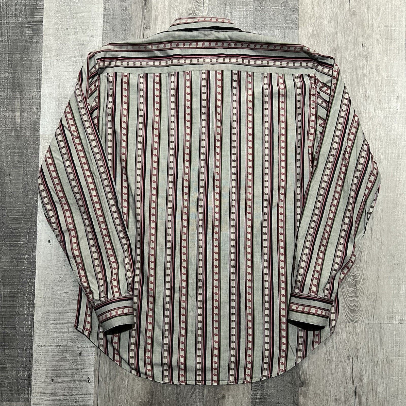 Robert Graham Robert Graham Button Shirt Impala Embroidered Striped Sz XL Size US XL / EU 56 / 4 - 2 Thumbnail