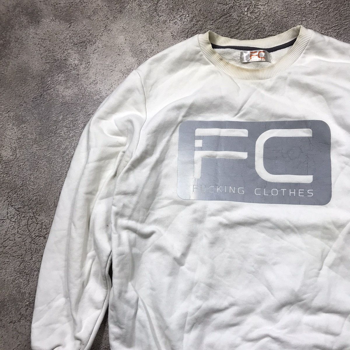Vintage Vintage Y2K FC Graphic Sweatshirt Streetwear Cream Baggy XL Size US XL / EU 56 / 4 - 2 Thumbnail