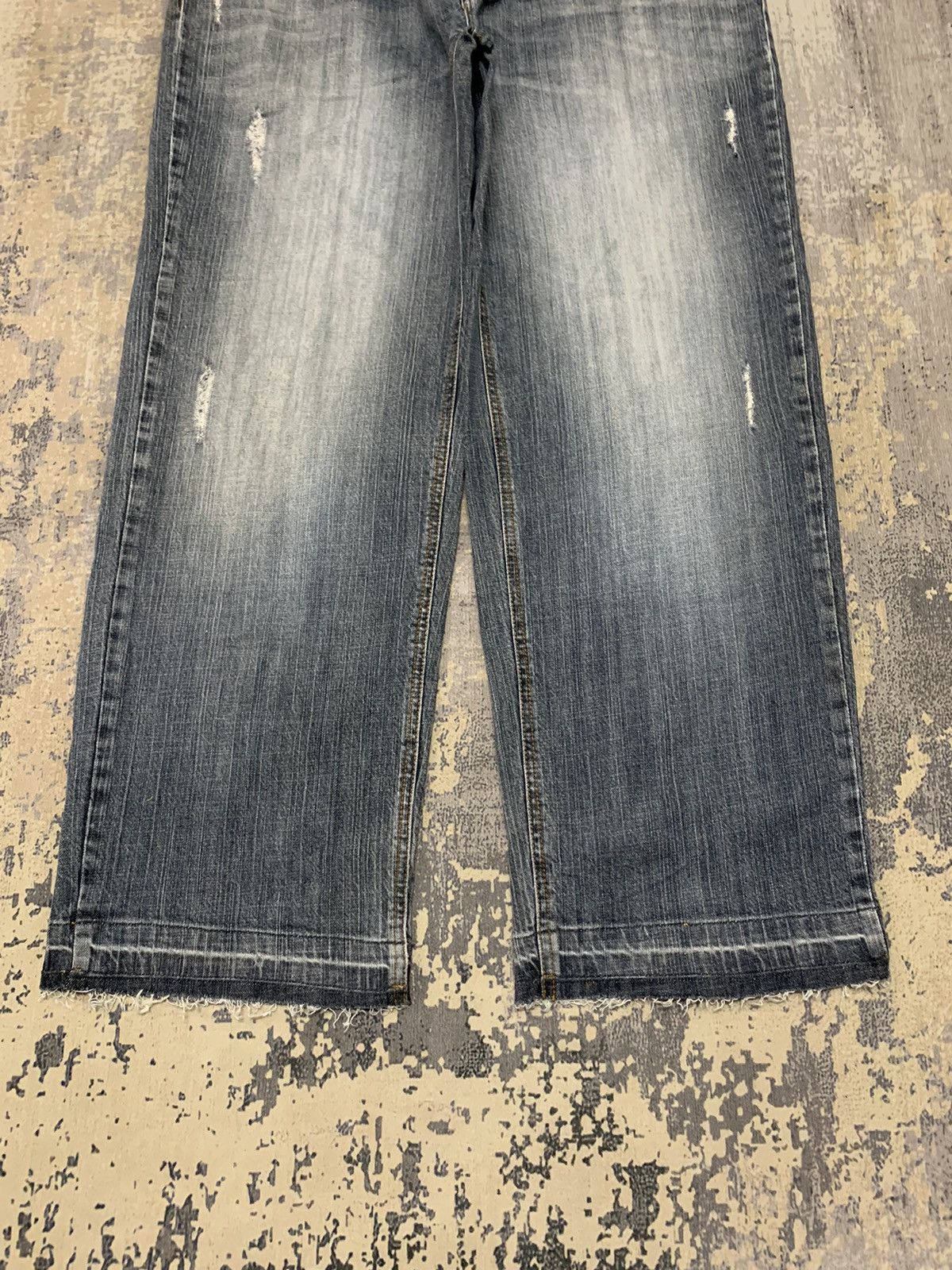 Japanese Brand Alasko Baggy Wide Leg Distressed Denim Jeans Y2K Streetwear Size US 39 - 4 Thumbnail