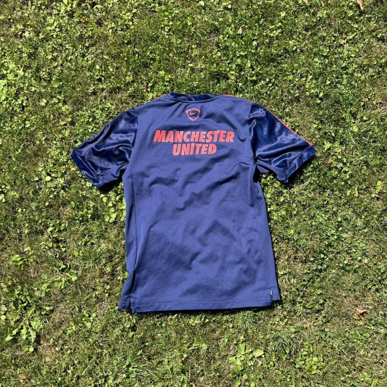 Nike × Vintage Nike Manchester United jersey Size US M / EU 48-50 / 2 - 4 Thumbnail