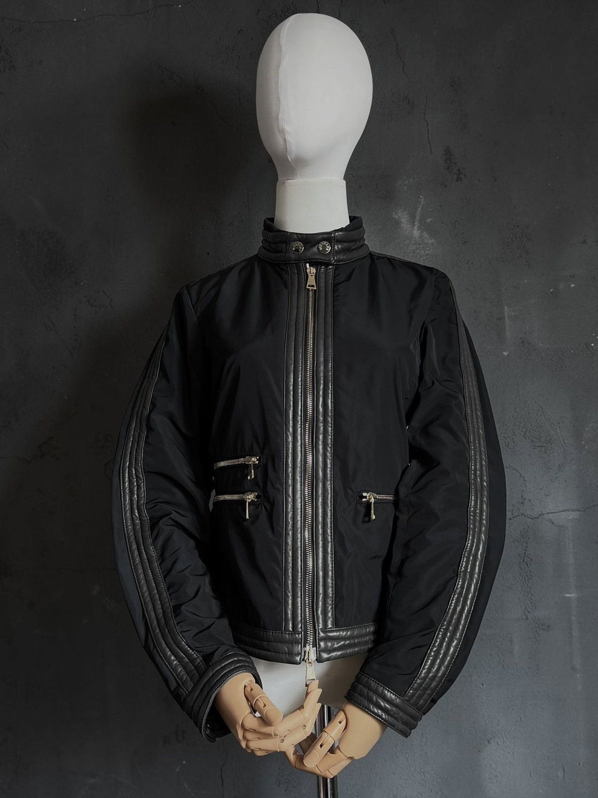 Moncler Moncler jacket Nylon Cambronne Giubbotto Size S / US 4 / IT 40 - 1 Thumbnail