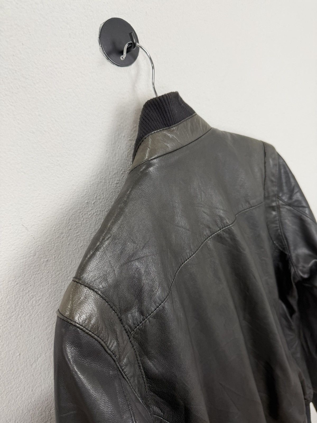 5351 POUR LES HOMMES 5351 Pour Les Hommes Goatskin Leather Bomber Jacket Size US S / EU 44-46 / 1 - 6 Thumbnail