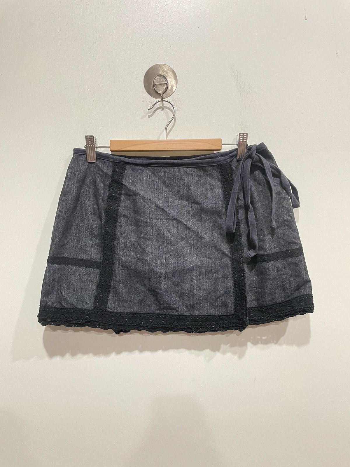 Designer × Japanese Brand × Vintage Pink House Wrap Mini Skirt Size 30" / US 8 / IT 44 - 1 Thumbnail