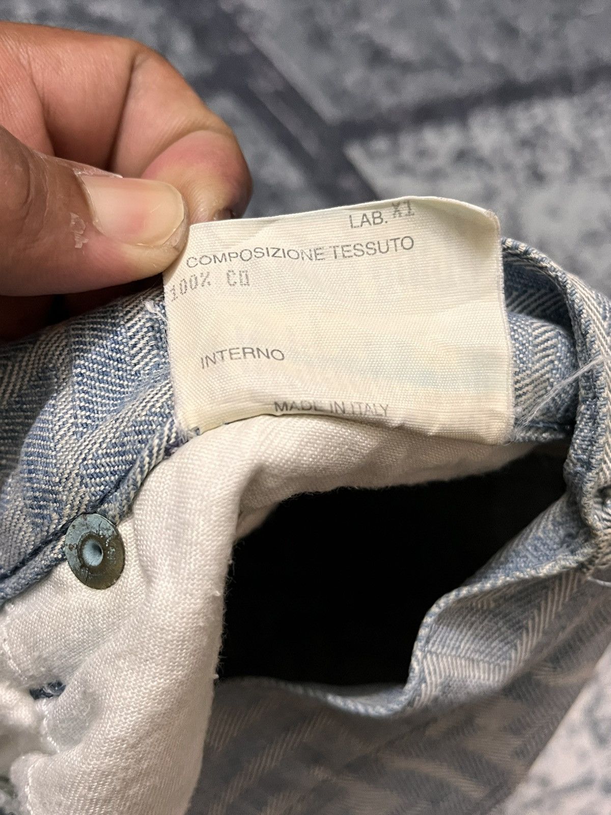 Fendi Vintage Fendi Monogram Jeans Size 25" / US 0 / IT 36 - 20 Thumbnail