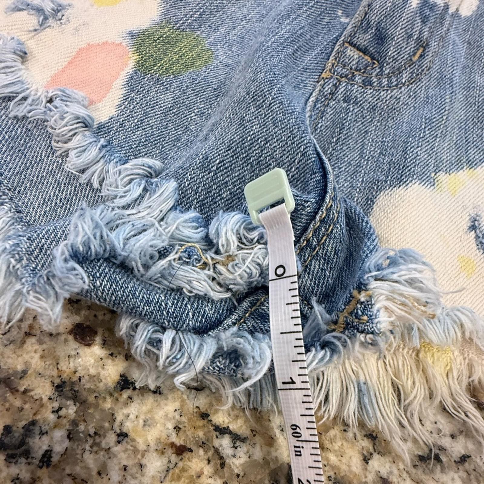 Bdg BDG pastel bleach & dyed distressed cutoff denim shorts 24” Size 24" / US 00 / IT 34 - 11 Thumbnail