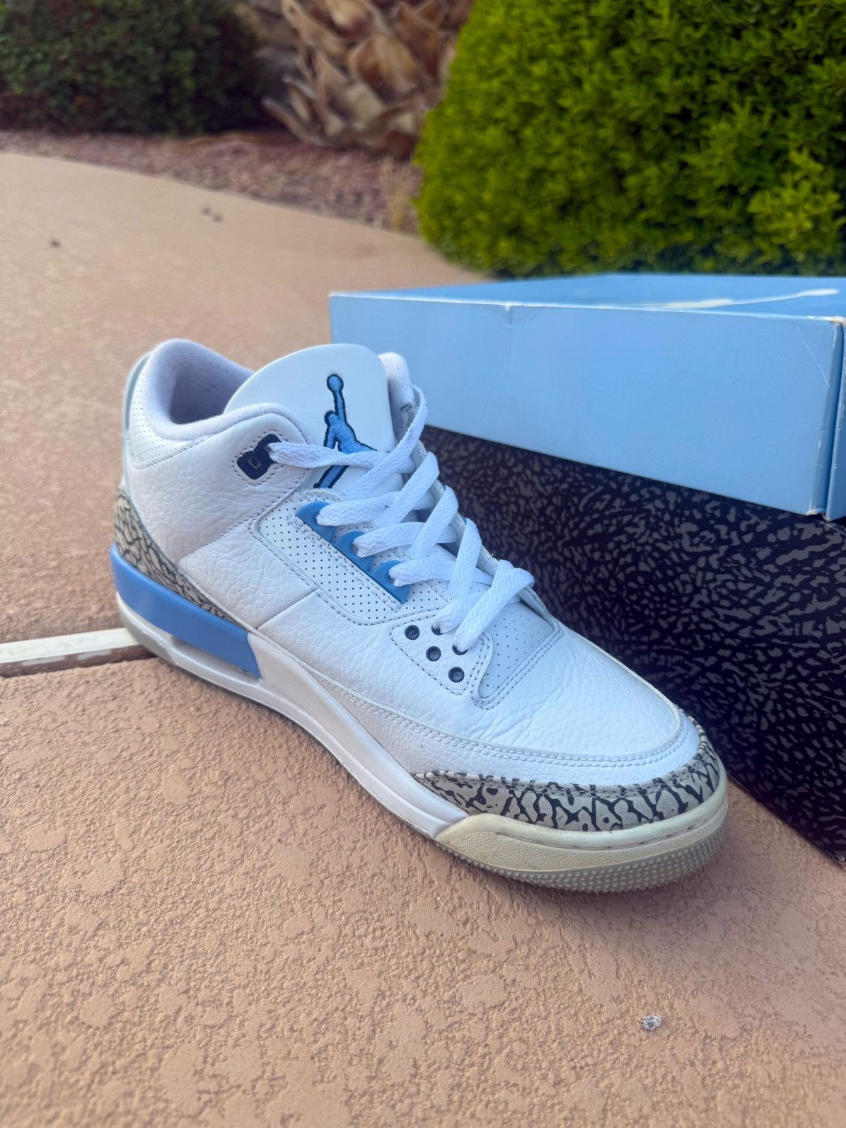 Jordan Brand × Nike Air Jordan 3 Retro ‘UNC’ Size US 10 / EU 43 - 5 Thumbnail