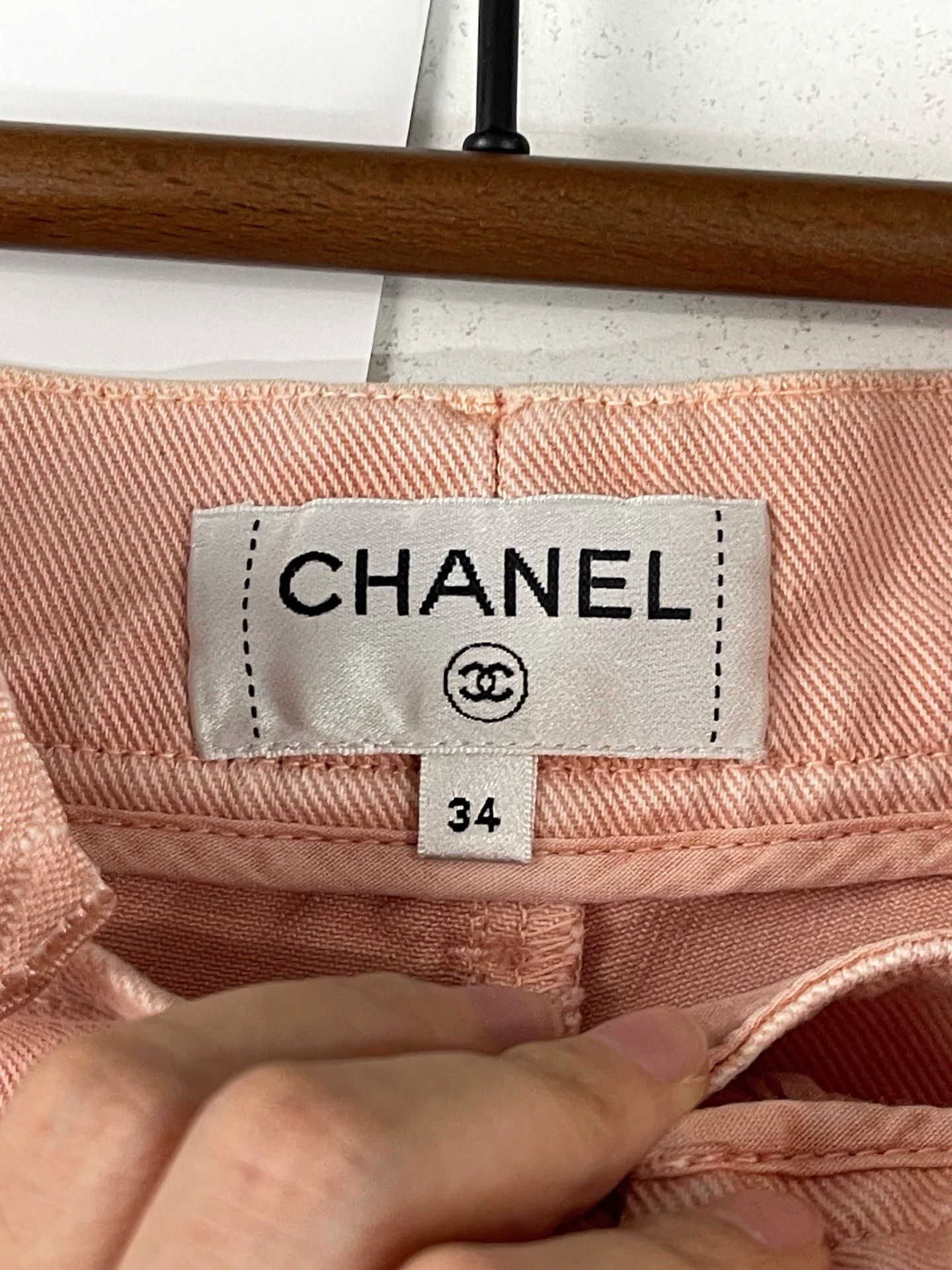 Chanel Chanel Belted Shorts Size 34 99 New Size 25" / US 0 / IT 36 - 7 Thumbnail