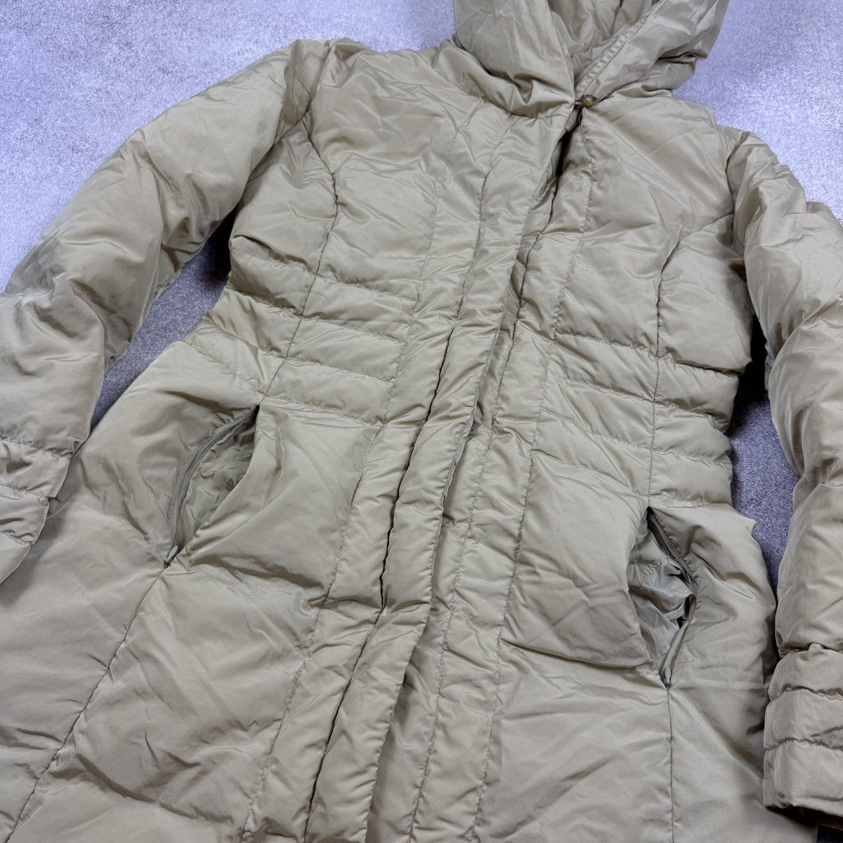 Moncler Vintage Moncler Beige Long Puffer Down Jacket Size 2 / M Size M / US 6-8 / IT 42-44 - 10 Thumbnail