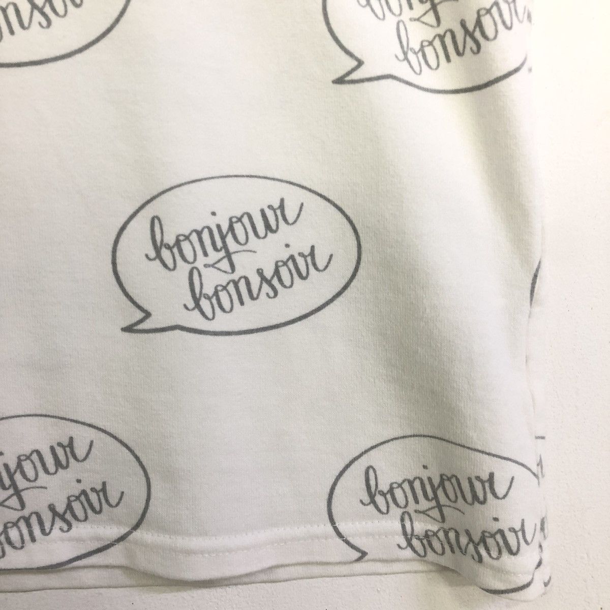 Japanese Brand Bonjour Bonsoir Fullprint Pocket Design Tshirt Size US S / EU 44-46 / 1 - 4 Thumbnail
