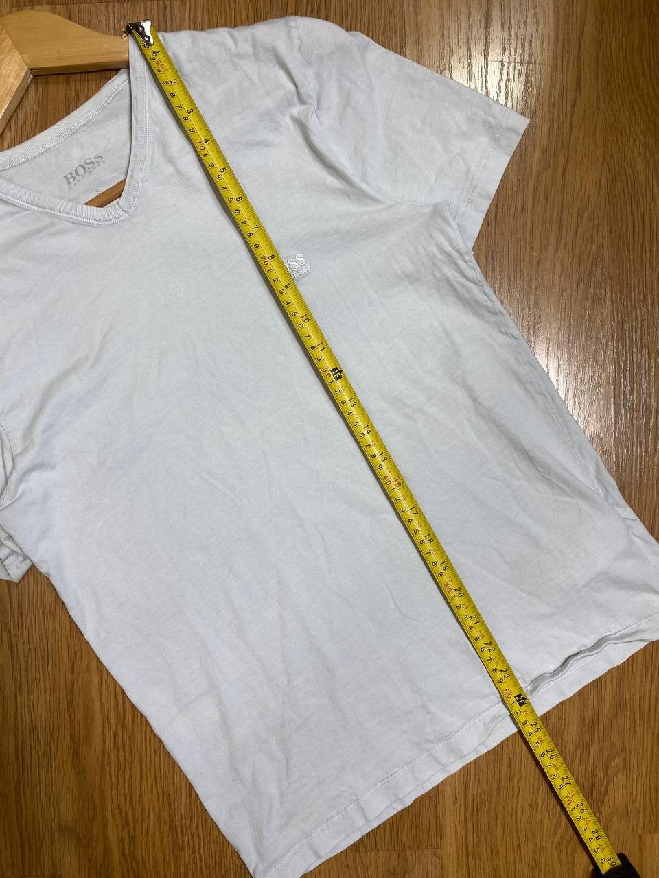 Hugo Boss × Vintage Vintage Streetwear Hugo Boss T-shirt Size US S / EU 44-46 / 1 - 9 Thumbnail