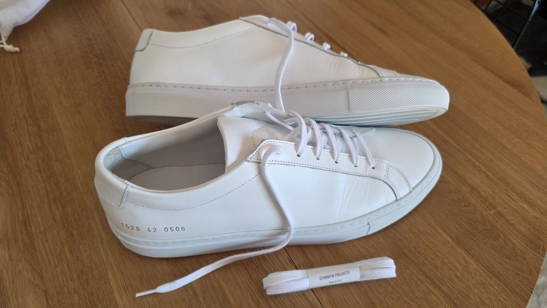 Common Projects Original Achilles low top sneaker (as new) Size US 9 / EU 42 - 4 Thumbnail
