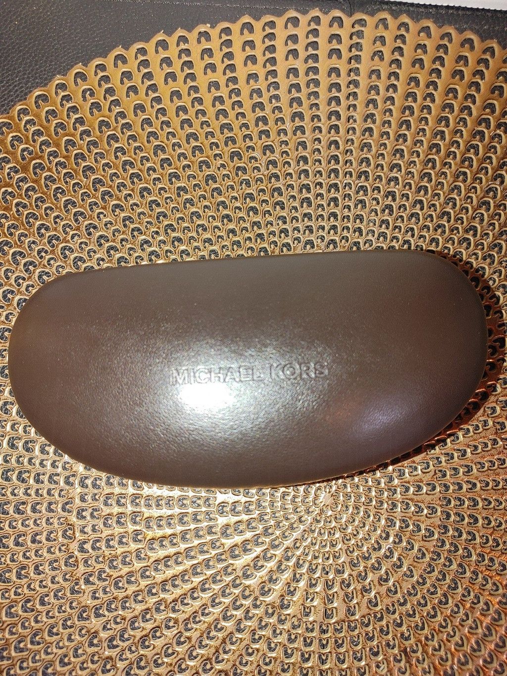 Michael Kors Michael Kors leather clamshell glasses Size ONE SIZE - 1 Thumbnail