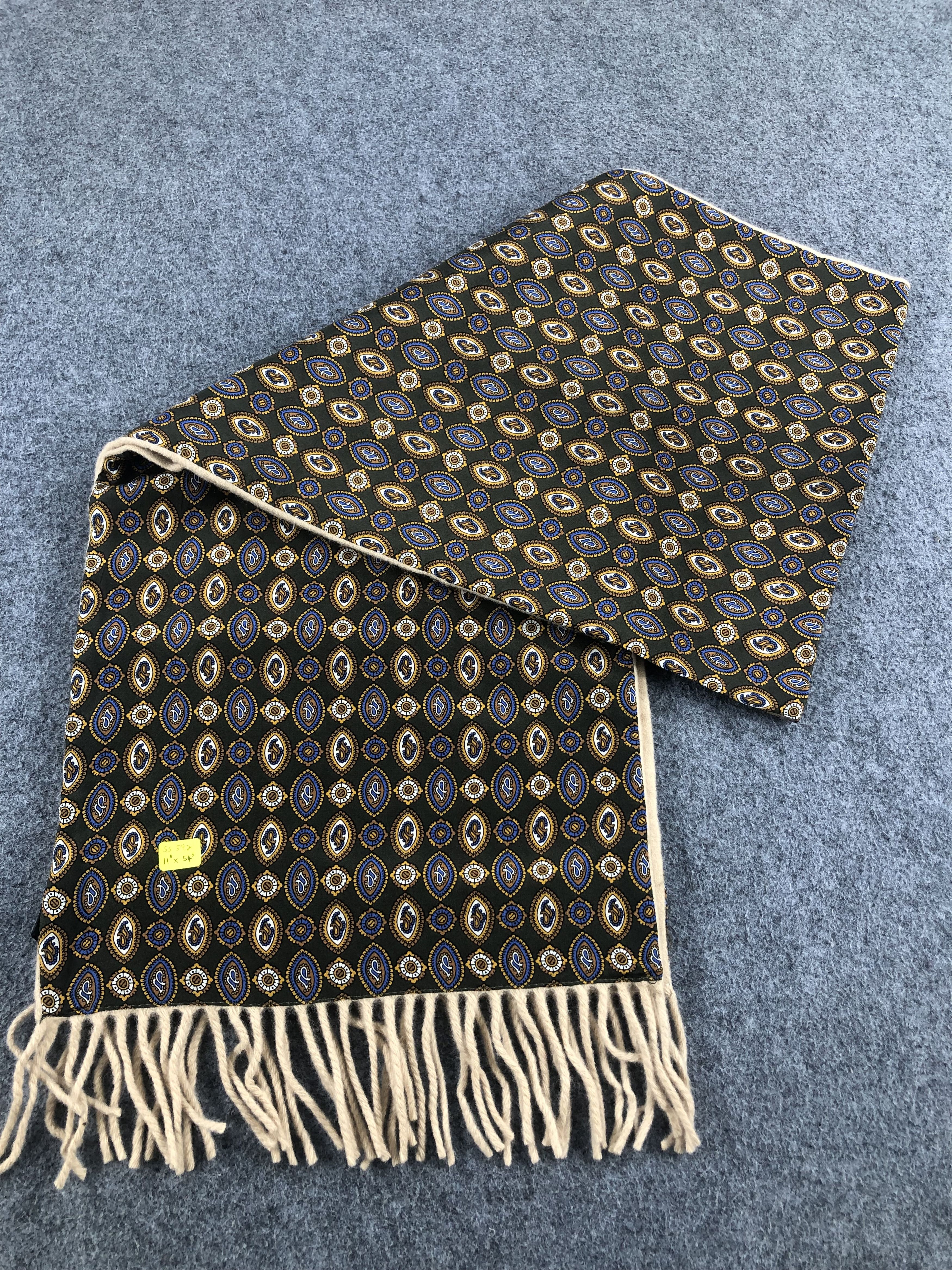 Byblos Byblos Scarf / Muffler / Neckwear Size ONE SIZE - 2 Thumbnail