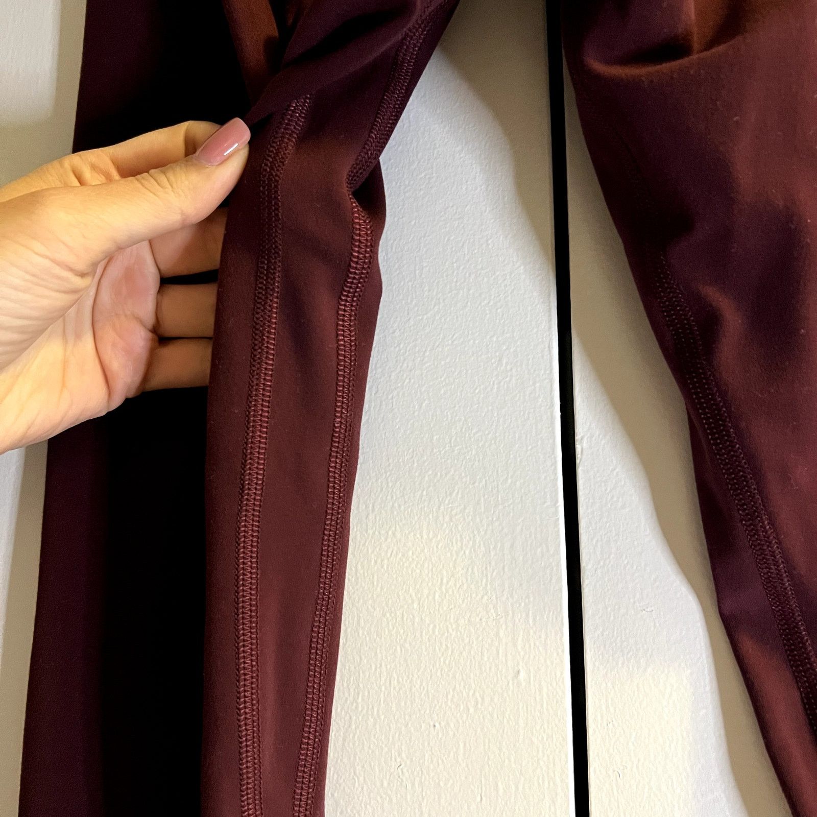 Lululemon Lululemon Align High Rise Leggings 25' size 4 Burgundy Size 27" / US 4 / IT 40 - 5 Thumbnail