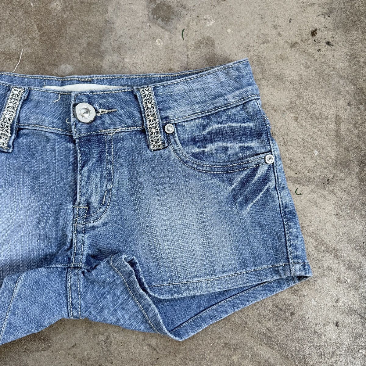 Vintage Vintage Y2K Goodies Denim Sexy Mini Shorts Size 25" / US 0 / IT 36 - 3 Thumbnail