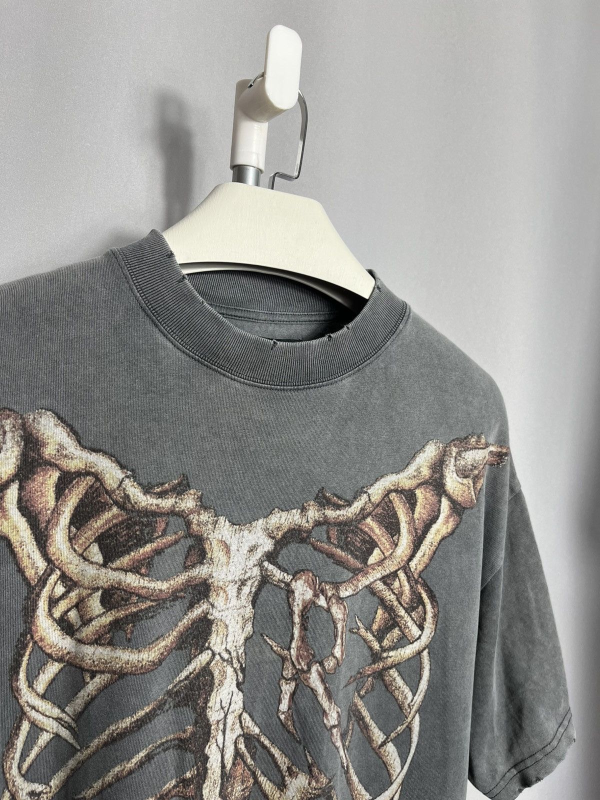 Represent Clo. Represent Bones Vintage Grey Tee Skeleton Graphic Mens Size US M / EU 48-50 / 2 - 2 Thumbnail