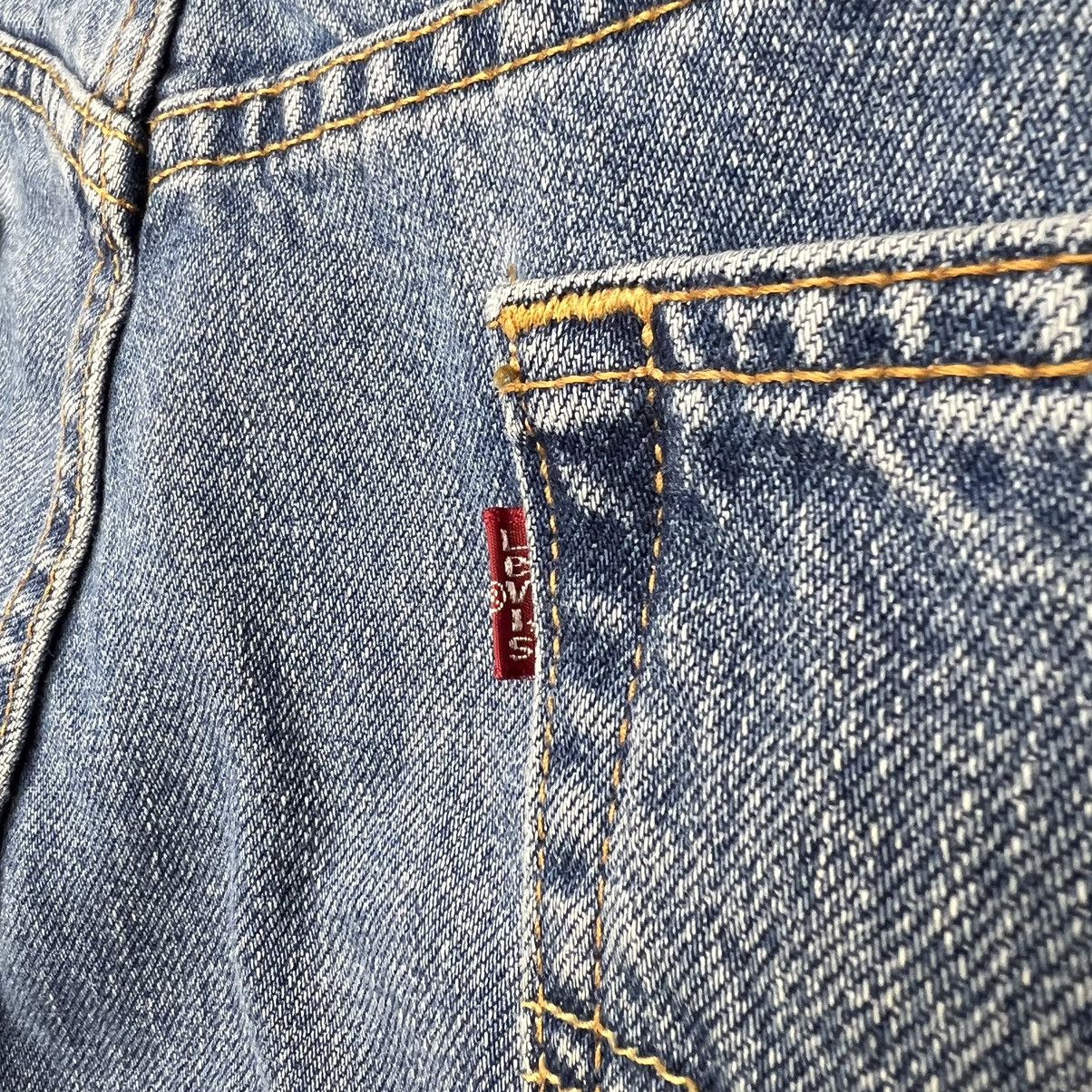 Levi's × Vintage VTG Levis 505 Jeans Blue Regular Fit Straight Denim Faded Size US 36 / EU 52 - 14 Thumbnail