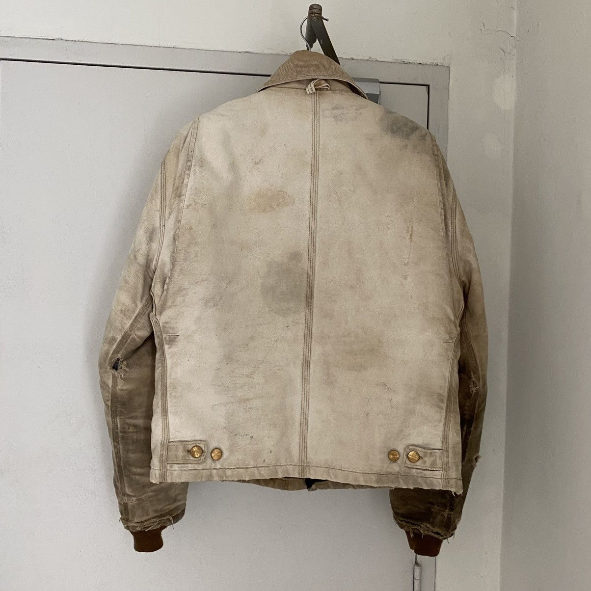 Carhartt Thrashed! VTG 90’s Carhartt Arctic Faded Dirty Work Jacket Size US M / EU 48-50 / 2 - 9 Thumbnail
