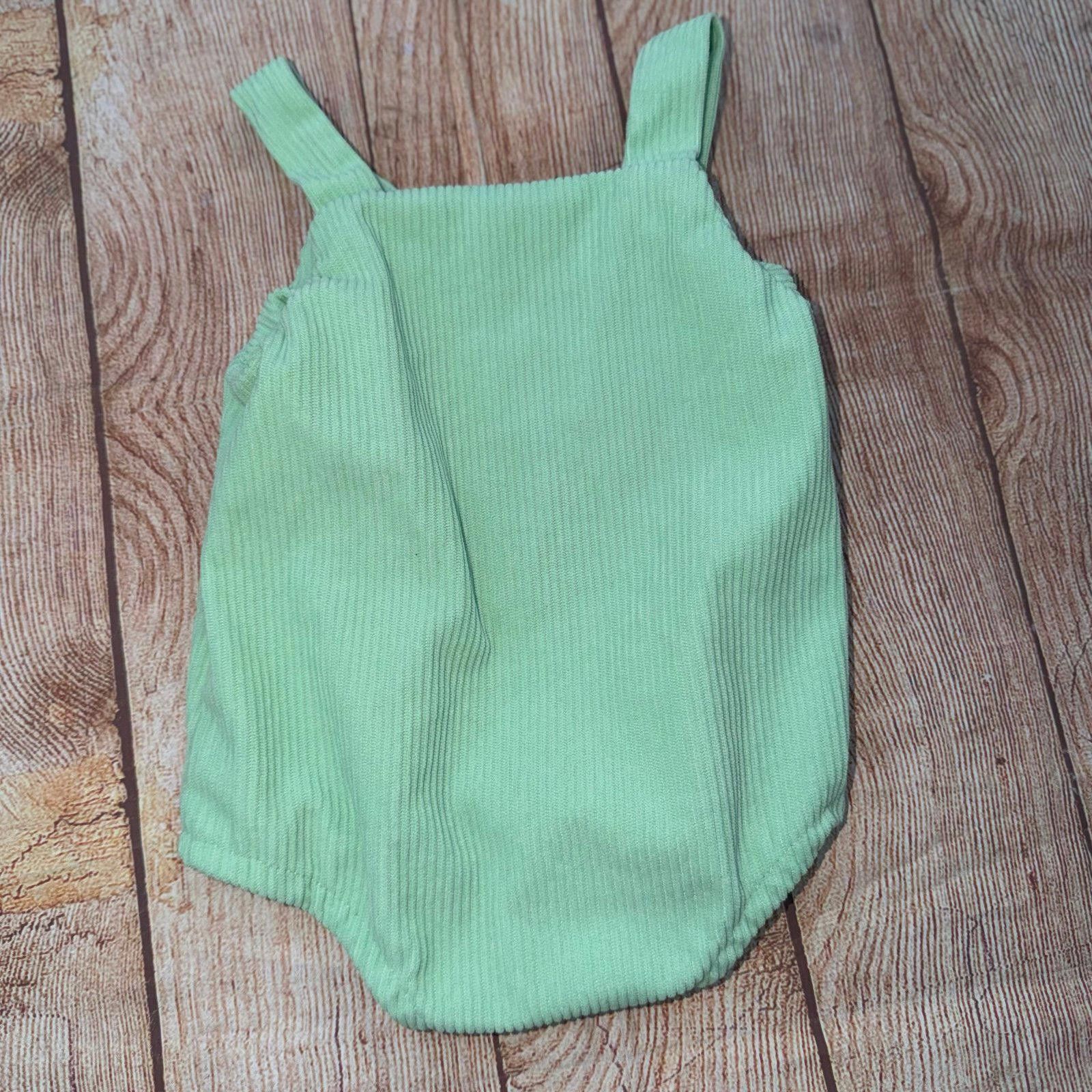 Other 0-3 Months Vintage-Style Green Corduroy Romper with Rooster Size ONE SIZE - 5 Thumbnail