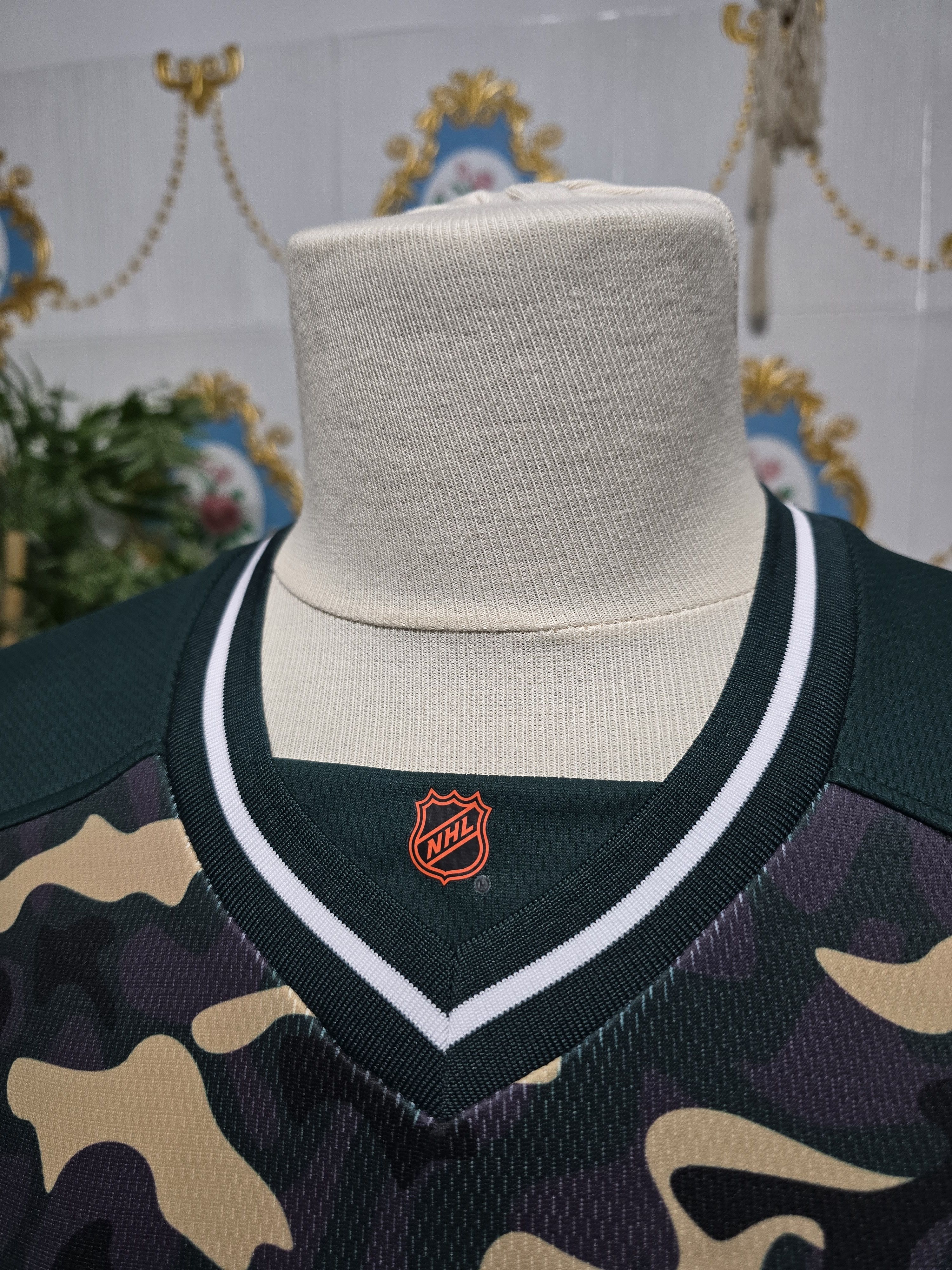 NHL Primark Anaheim Ducks camouflage t-shirt. Mens XL new Size US XL / EU 56 / 4 - 3 Thumbnail