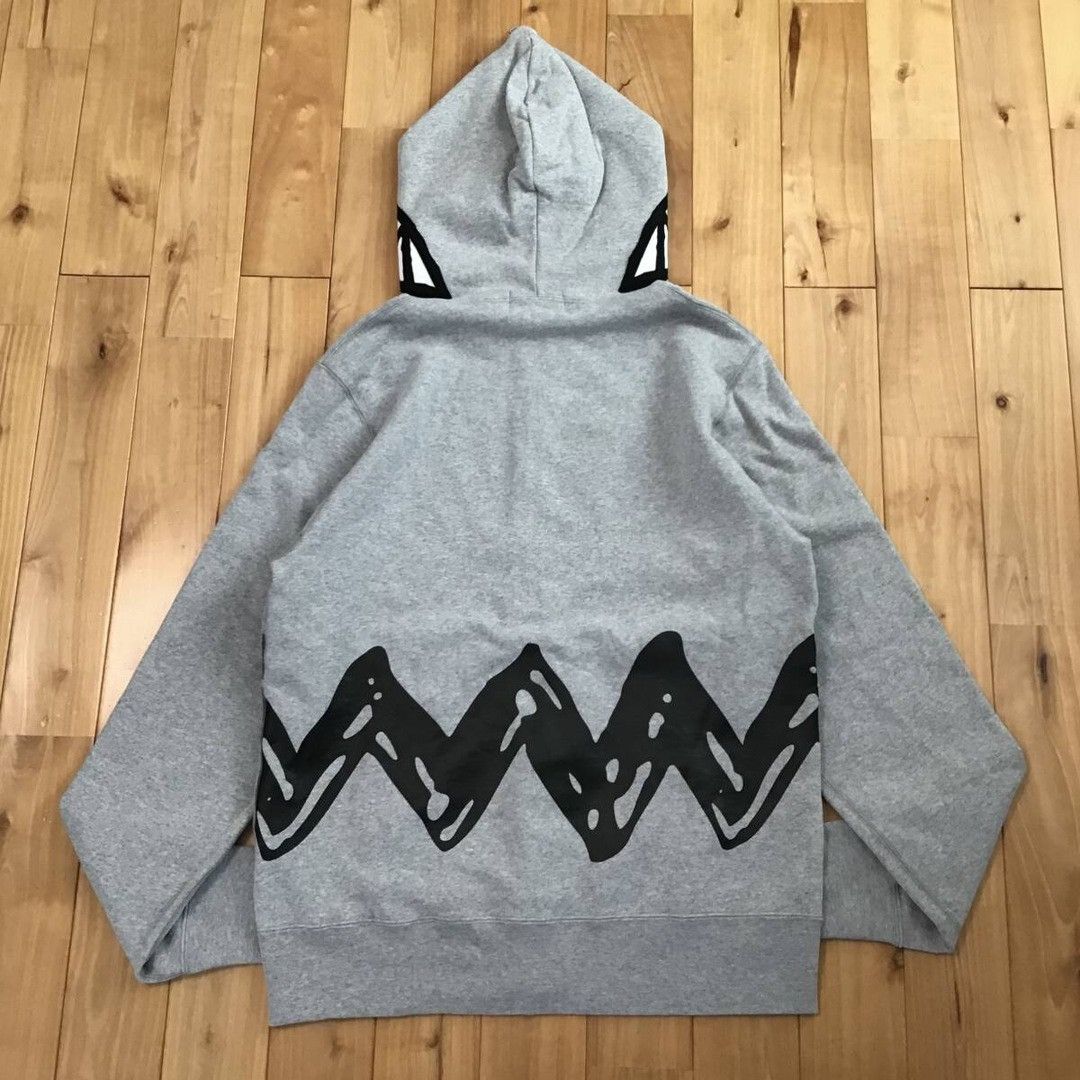 Bape BAPE × Peanuts Snoopy shark full zip hoodie a bathing ape Size US L / EU 52-54 / 3 - 2 Thumbnail