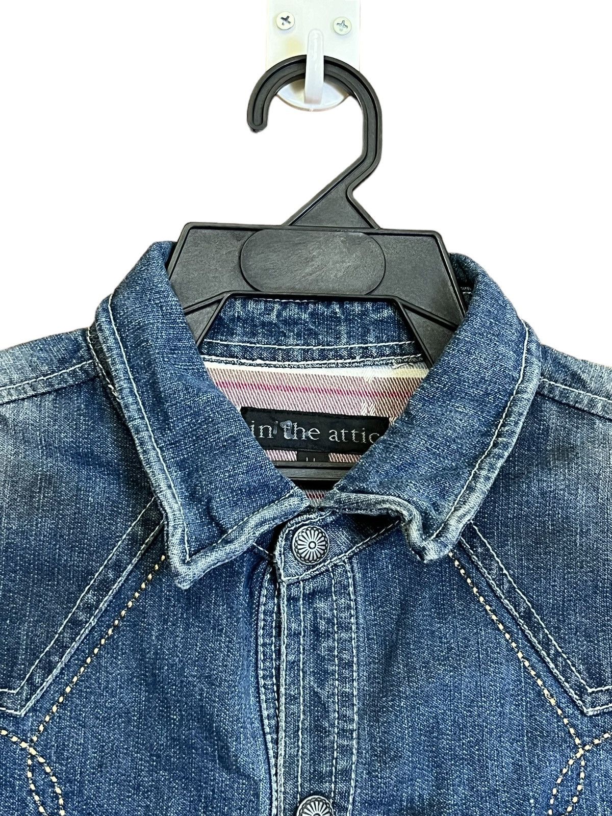 In The Attic SICK🔥IN THE ATTIC VIRGINIA BEACH BUTTON UP DENIM SHIRT Size US M / EU 48-50 / 2 - 5 Thumbnail