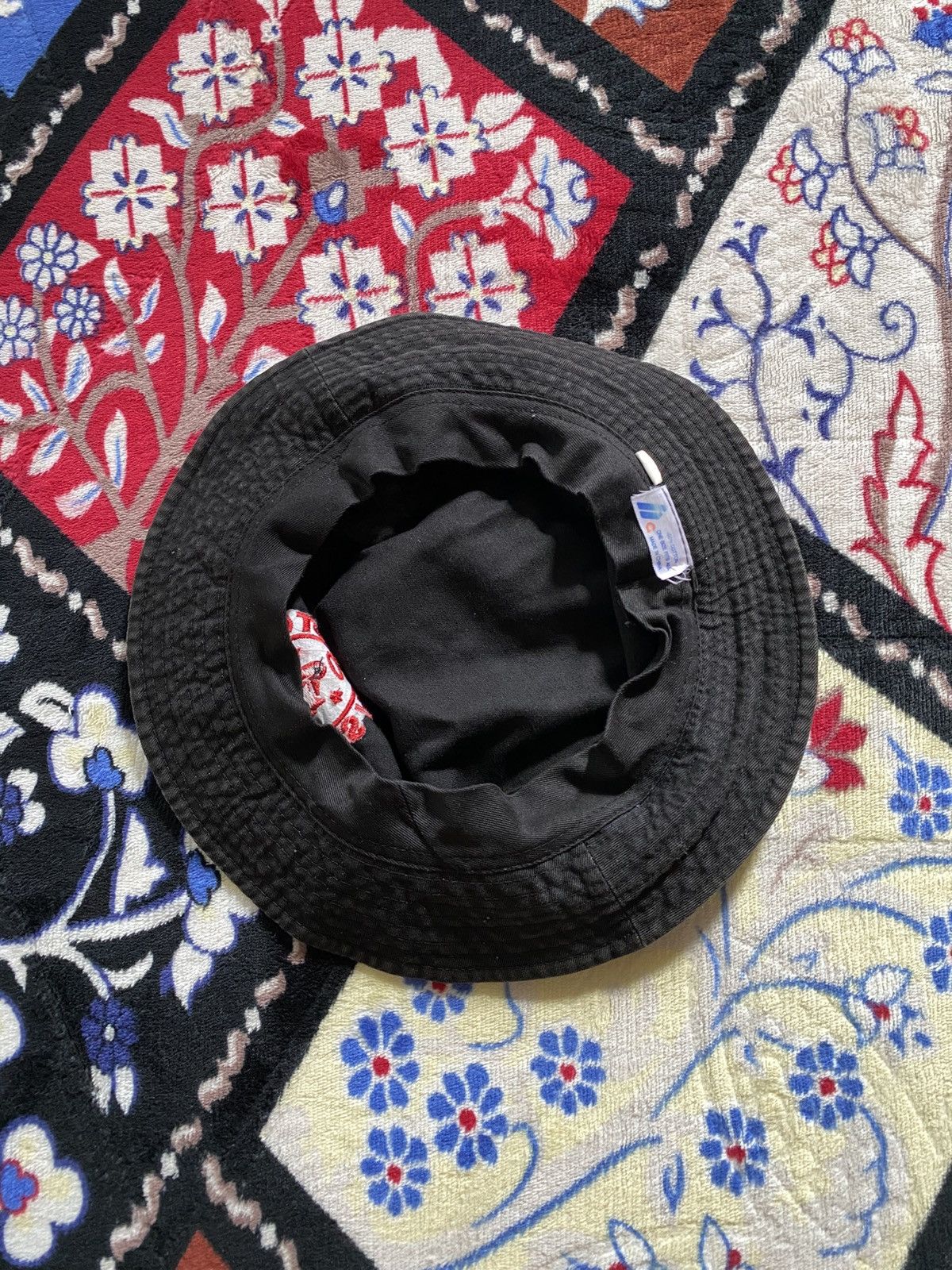 Vintage RARE Red Hot Chili Peppers Bucket Hat Size ONE SIZE - 6 Thumbnail