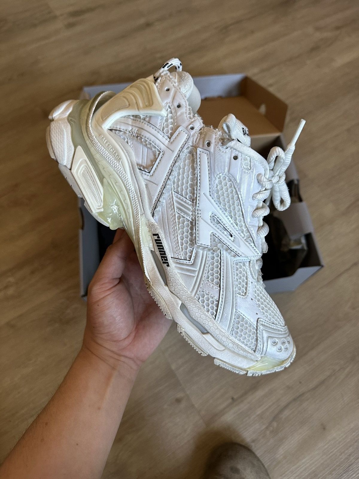 Balenciaga BALENCIAGA RUNNER (41) 8 Size US 8 / EU 41 - 3 Thumbnail