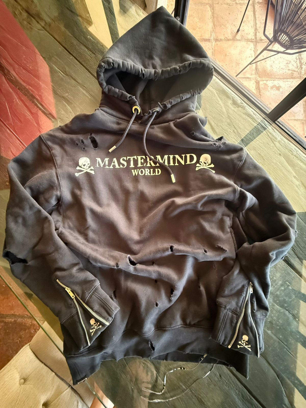 Mastermind Japan Mastermind japan FW17 destroyed hoodie Size US L / EU 52-54 / 3 - 1 Thumbnail