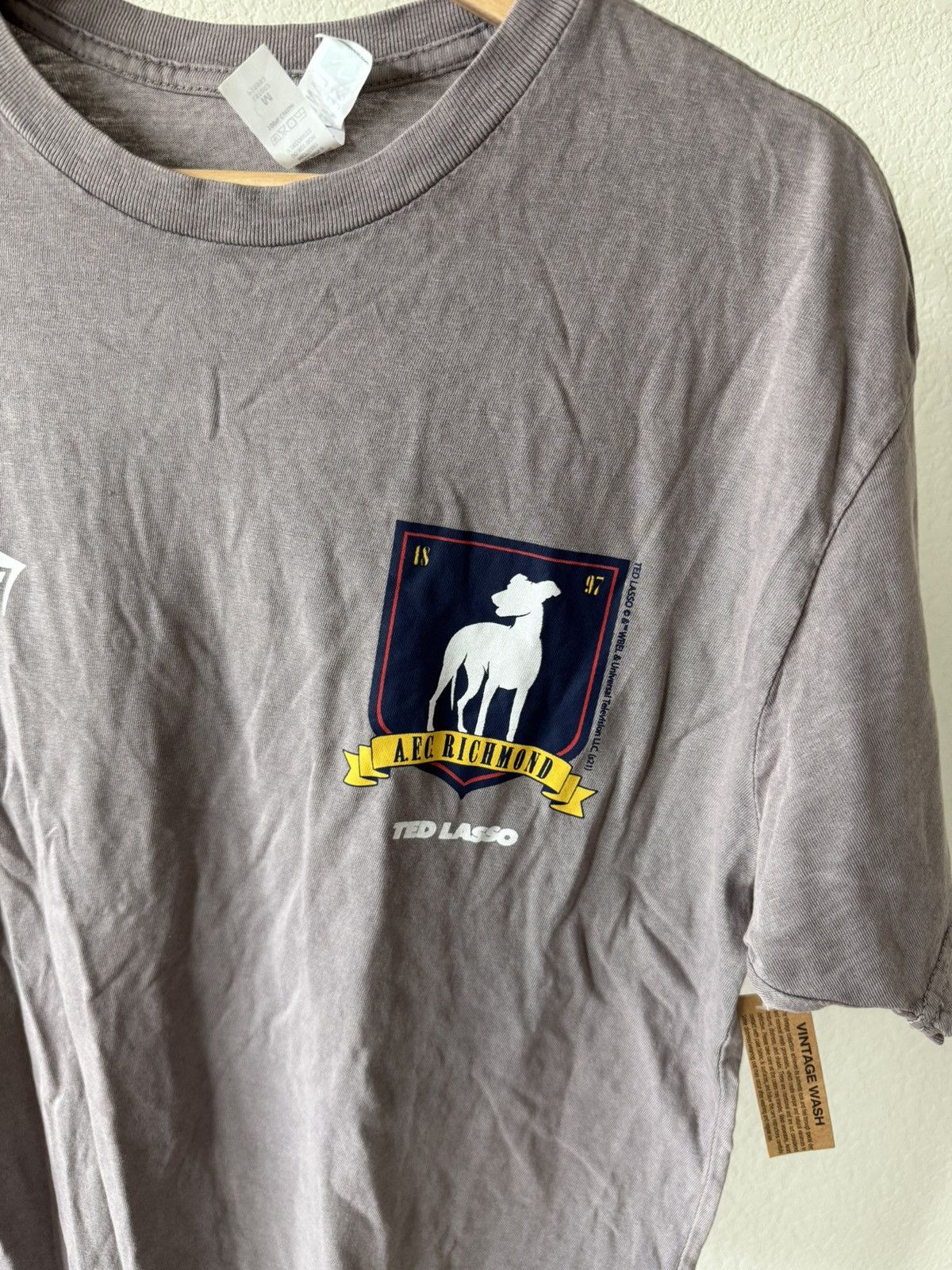 Warner Bros Ted Lasso AFC Richmond T-Shirt Size US M / EU 48-50 / 2 - 2 Thumbnail
