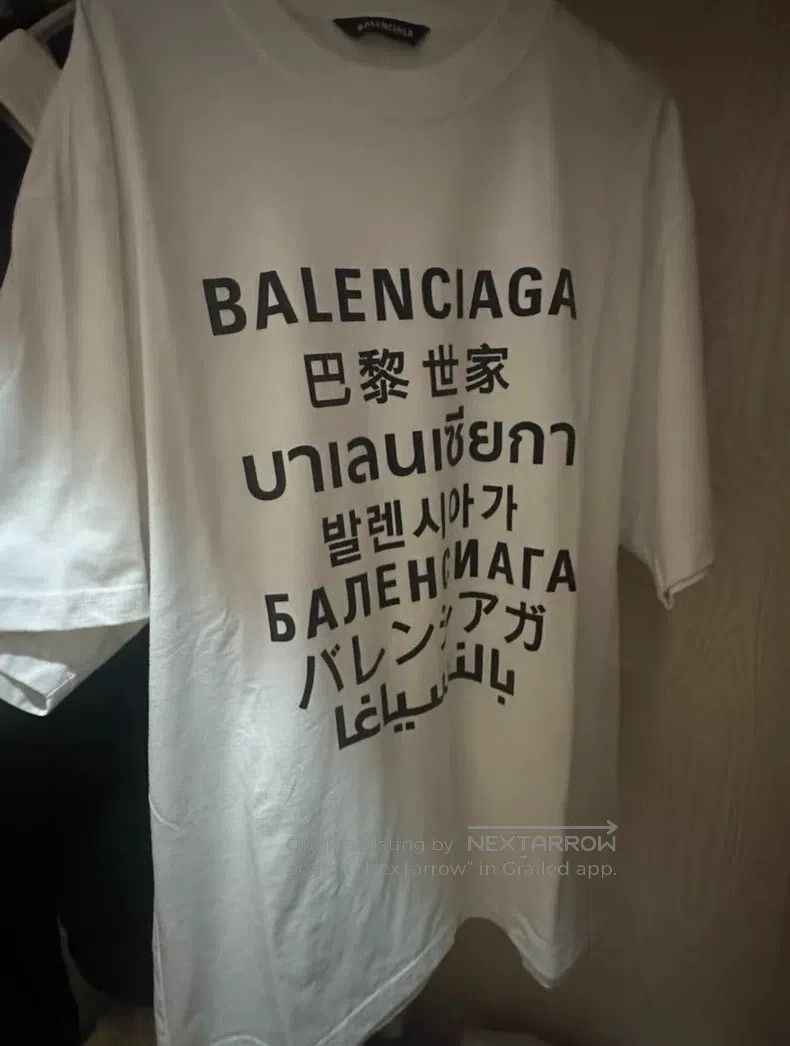 Balenciaga Balenciaga Multilingual Short Sleeve Size US XS / EU 42 / 0 - 1 Thumbnail