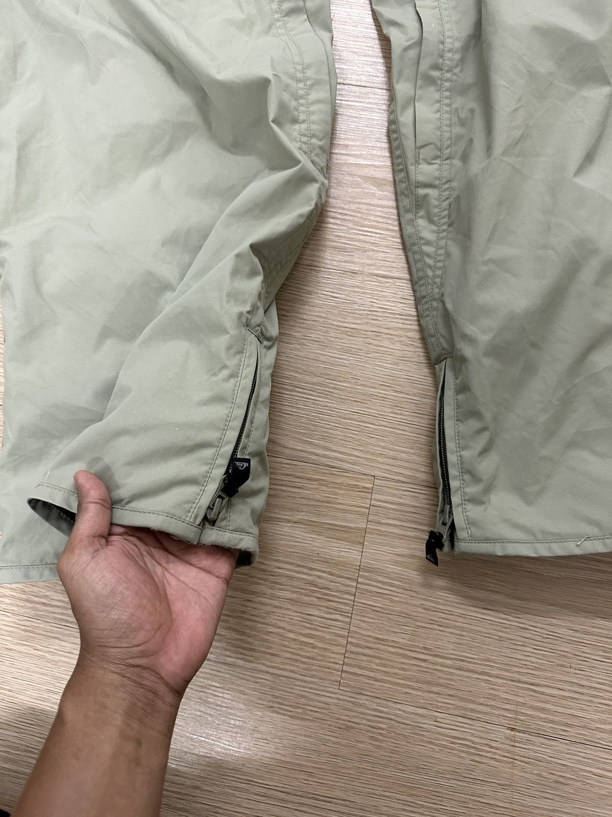 Beauty Beast × Quiksilver × Vintage Rare Vintage Quiksilver Gorpcore Baggy Parachute Pants Size US 33 - 10 Thumbnail
