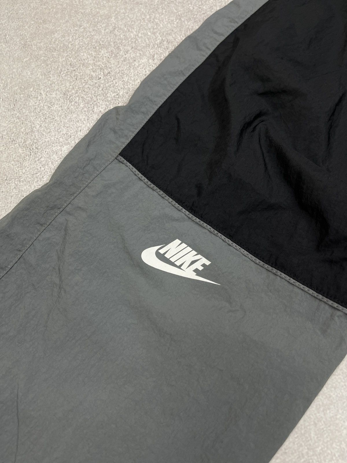 Nike Mens Nike Nylon Sweatpants Black Drill Y2K ACG TN Size S Size US 30 / EU 46 - 3 Thumbnail