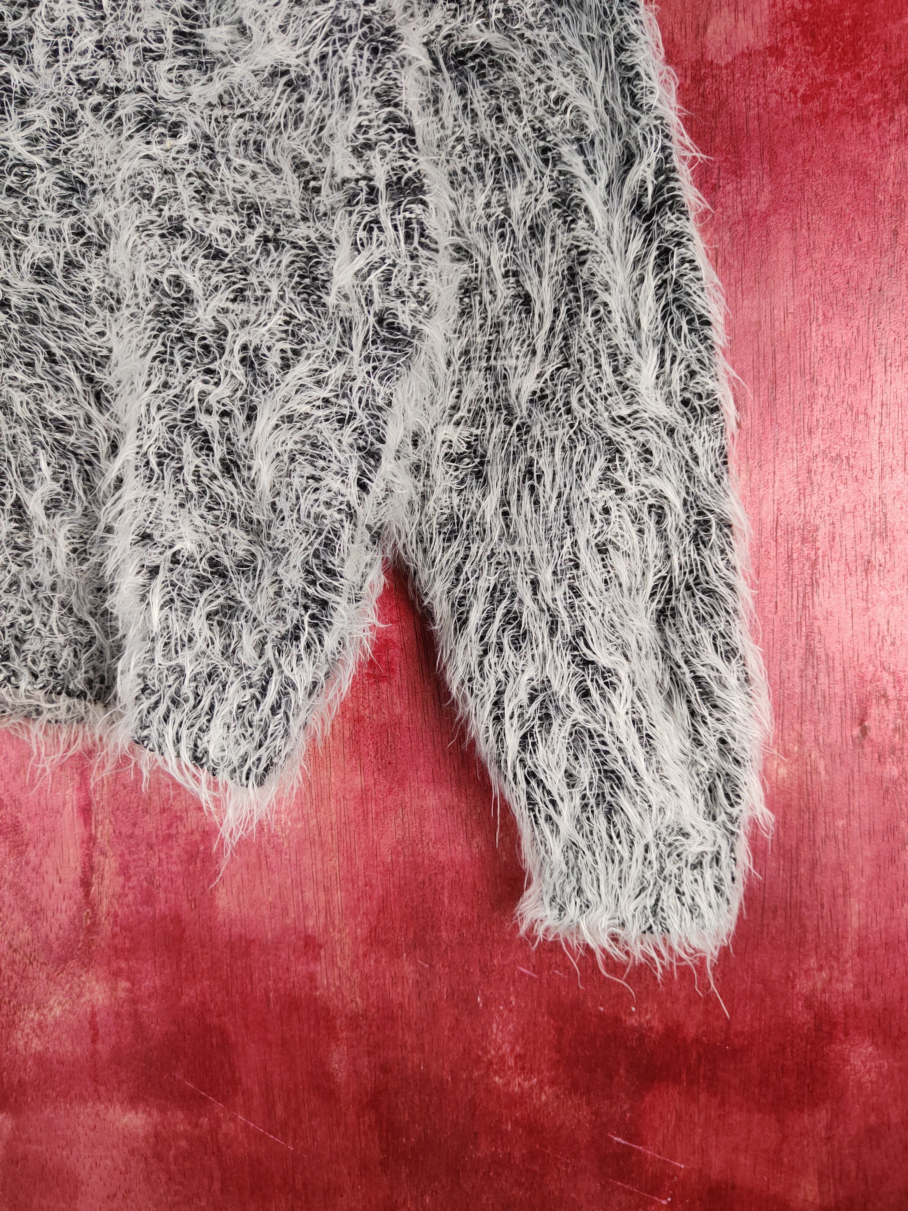 Japanese Brand H&M White Navy Shag Shaggy Fur Mohair Knitwear #S2106 Size S / US 4 / IT 40 - 6 Thumbnail