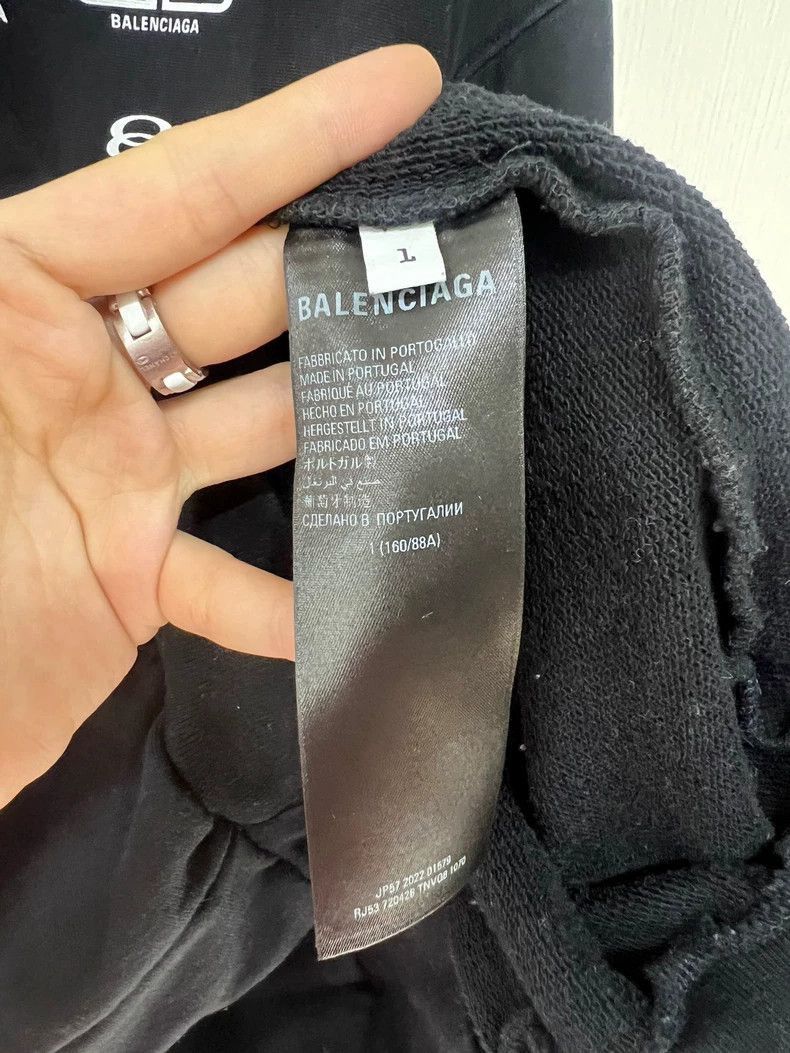 Balenciaga balenciaga black logo sweatshirt size L Size US L / EU 52-54 / 3 - 4 Thumbnail