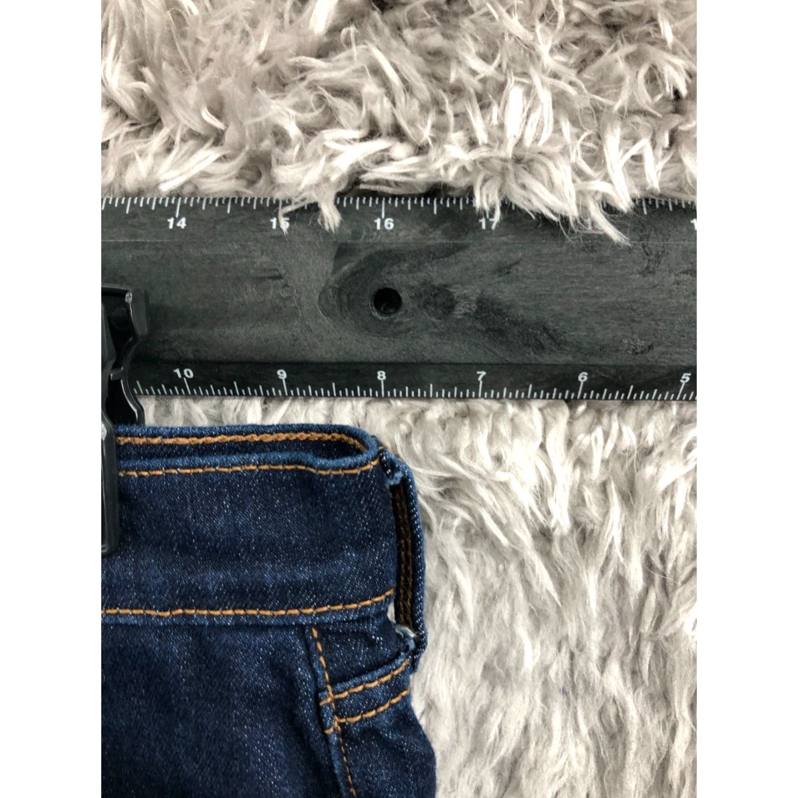 Old Navy Old Navy Boyfriend Shorts Womens Size 6 Mid Rise Dark Wash Blue Size 28" / US 6 / IT 42 - 2 Thumbnail