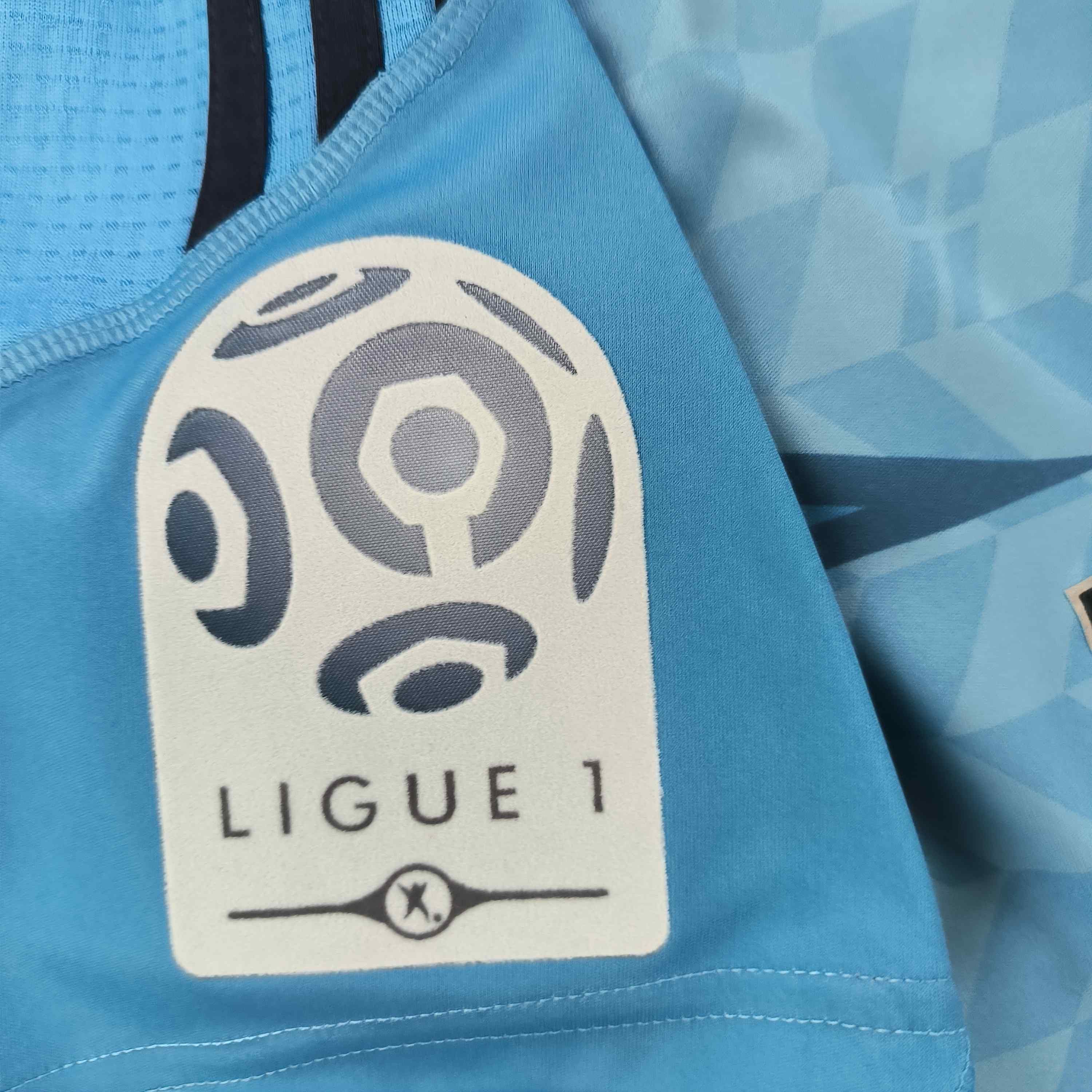 Adidas Marseille 2009-10 Adidas away Morientes football jersey sz L Size US L / EU 52-54 / 3 - 5 Thumbnail