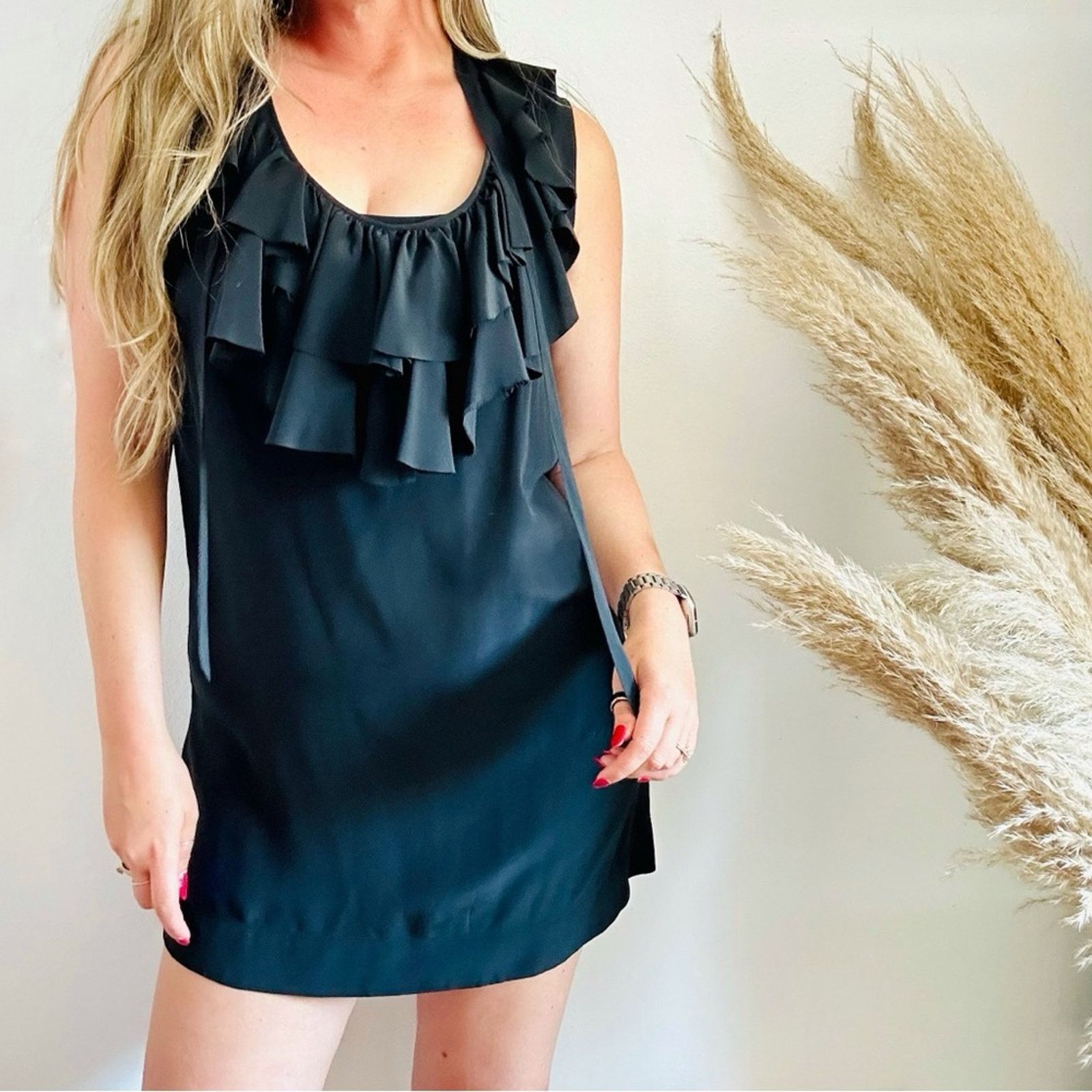 Joie JOIE Black Ruffle Scoop Neck LBD Mini Tank Tie Neck Dress Size S / US 4 / IT 40 - 5 Thumbnail