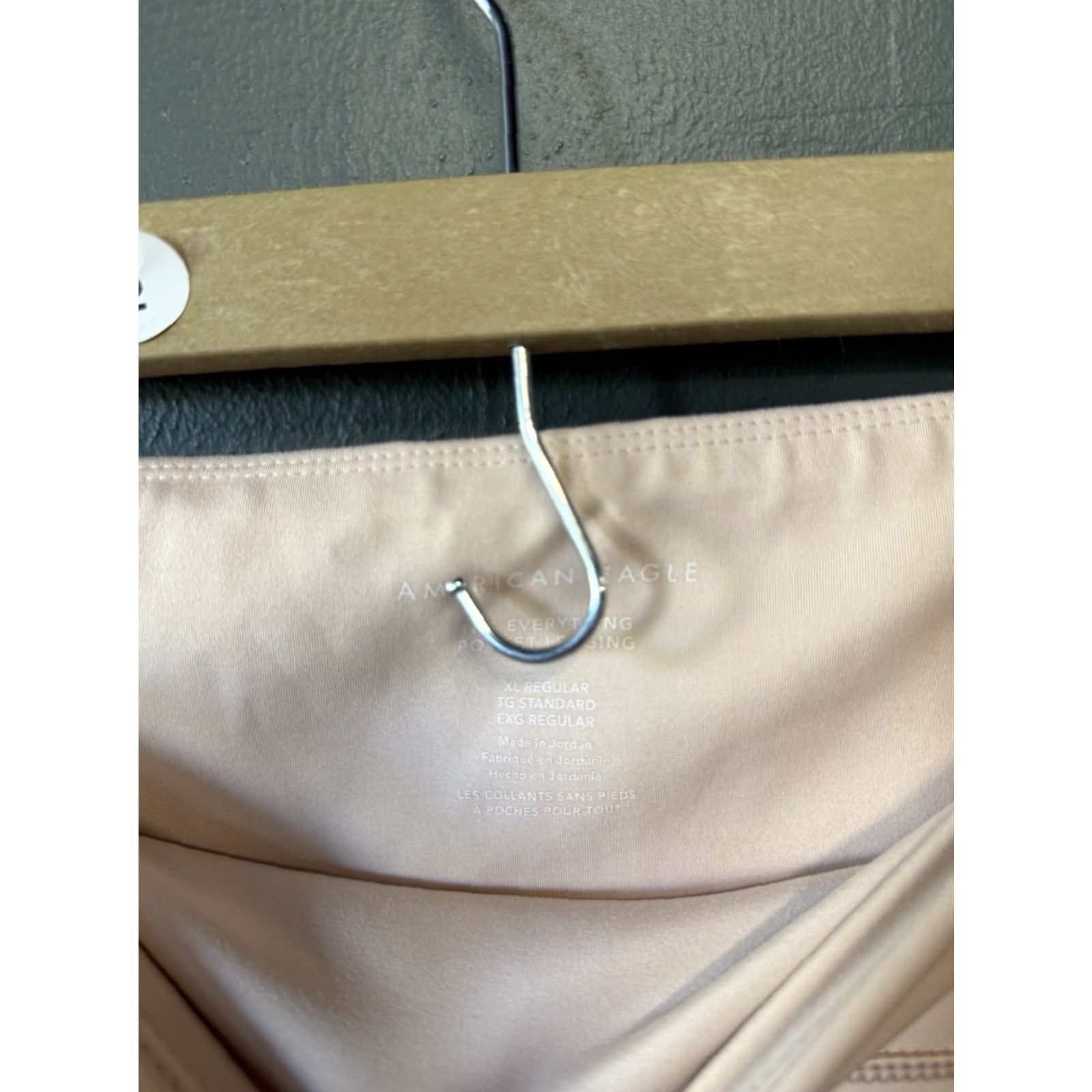 American Eagle Outfitters VINTAGE American Eagle Outfitters Leggings Cropped Ivory Everything Pocket XL Womens Size 40" / US 18 - 3 Thumbnail