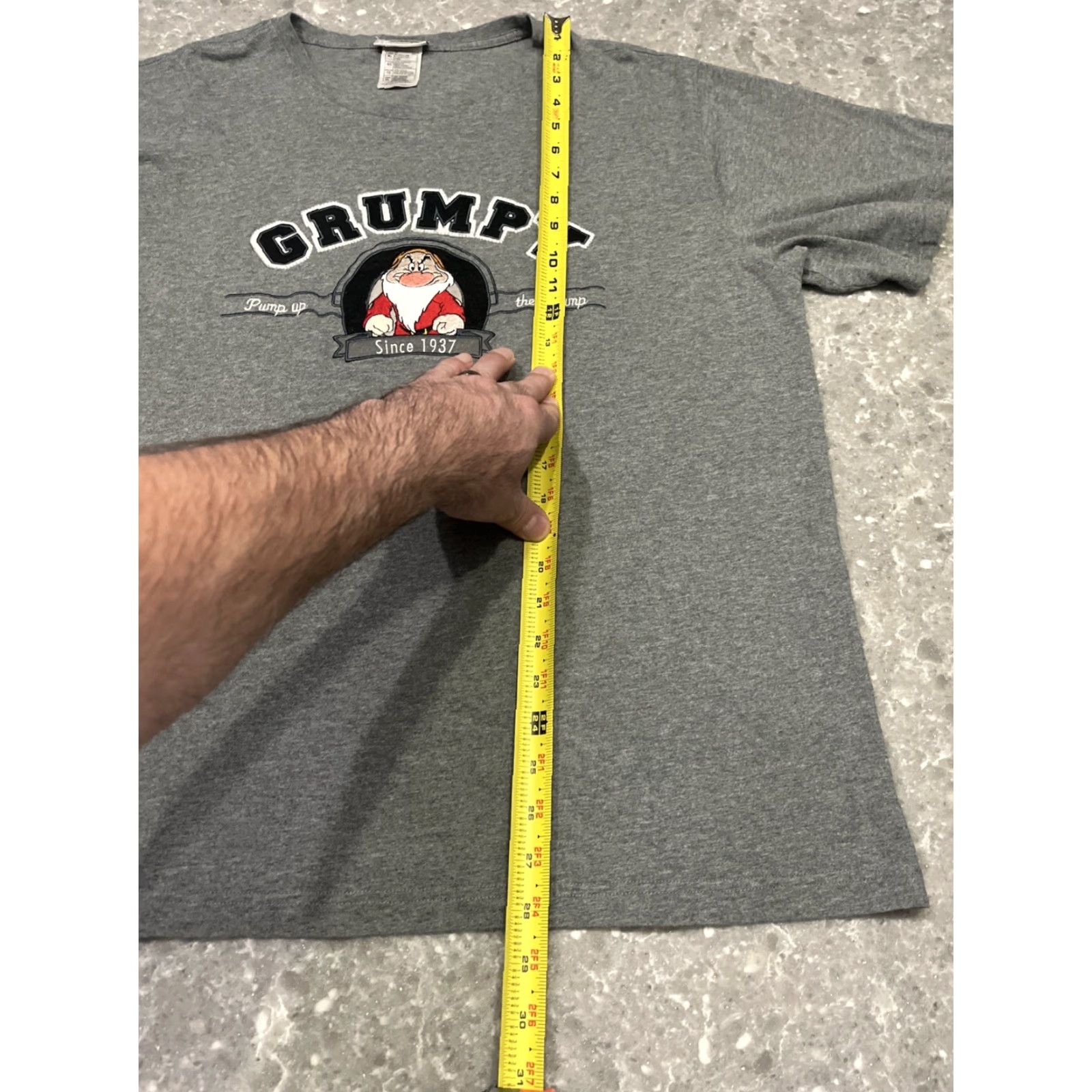 Disney VINTAGE Disney Snow White Grumpy Gym Seven Dwarfs T Shirt Men XL Gray Size US XL / EU 56 / 4 - 5 Thumbnail