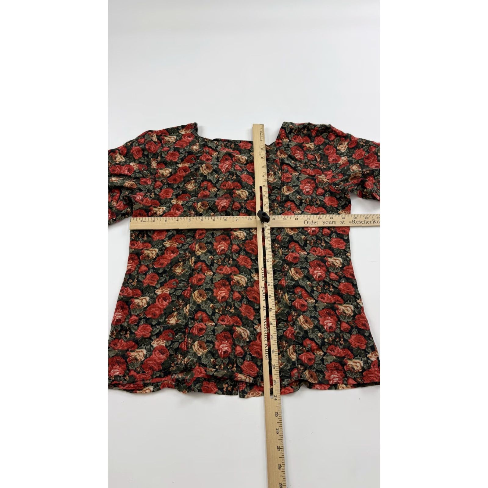 Vintage VINTAGE Tristan & Iseut Shirt Womens Medium Black Red Silk Rose Floral Button Up Top Size M / US 6-8 / IT 42-44 - 6 Thumbnail